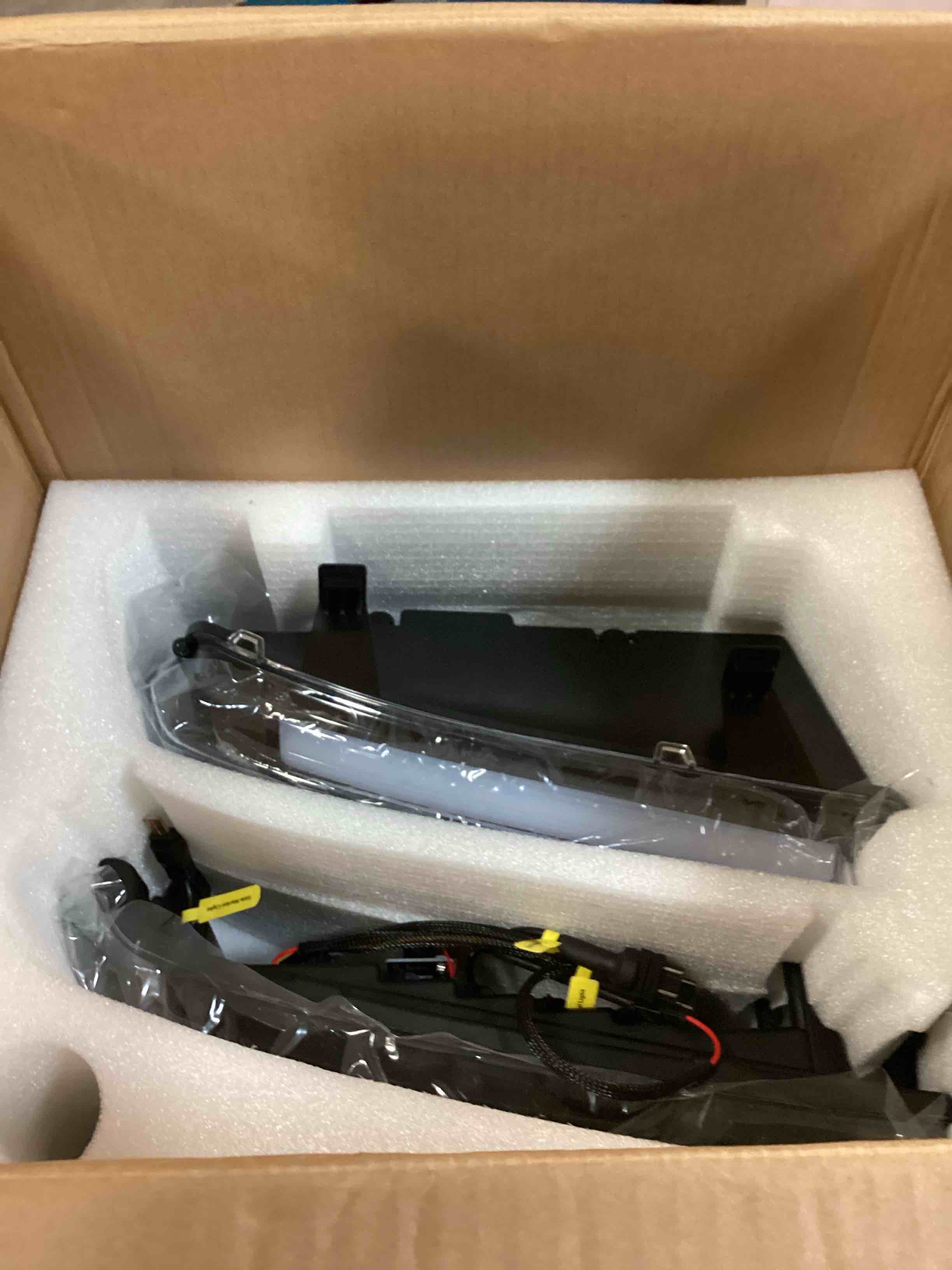 https://s3.amazonaws.com/lotting-images-prod/bidfta/BLU6487900_1720063783015.jpeg