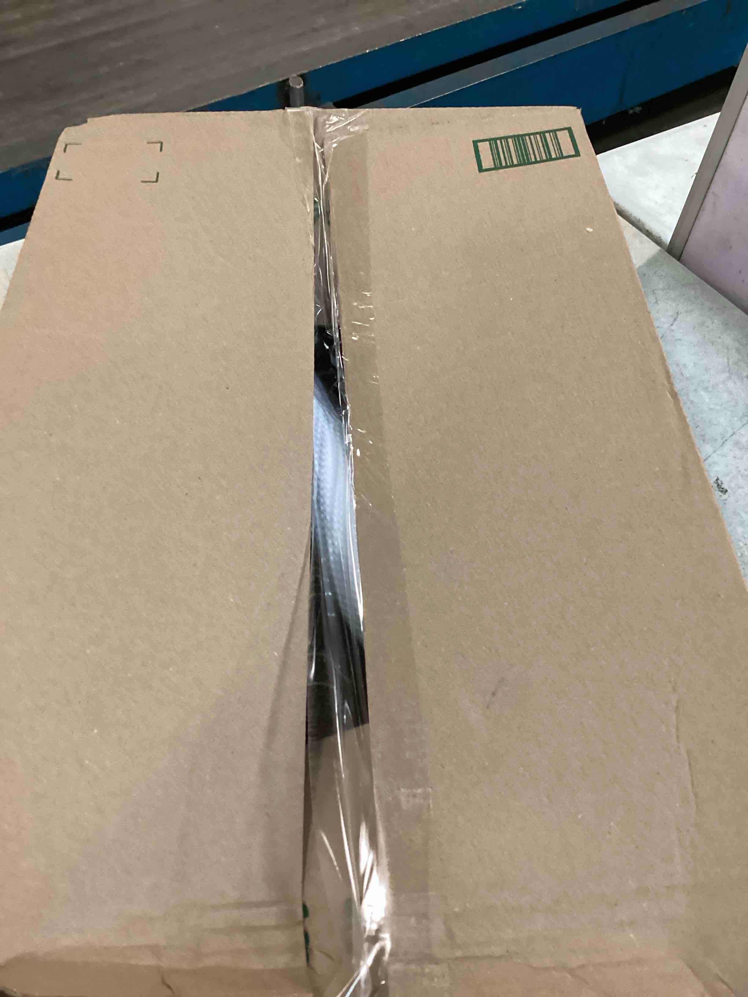 https://s3.amazonaws.com/lotting-images-prod/bidfta/BLU6487907_1720064990161.jpeg