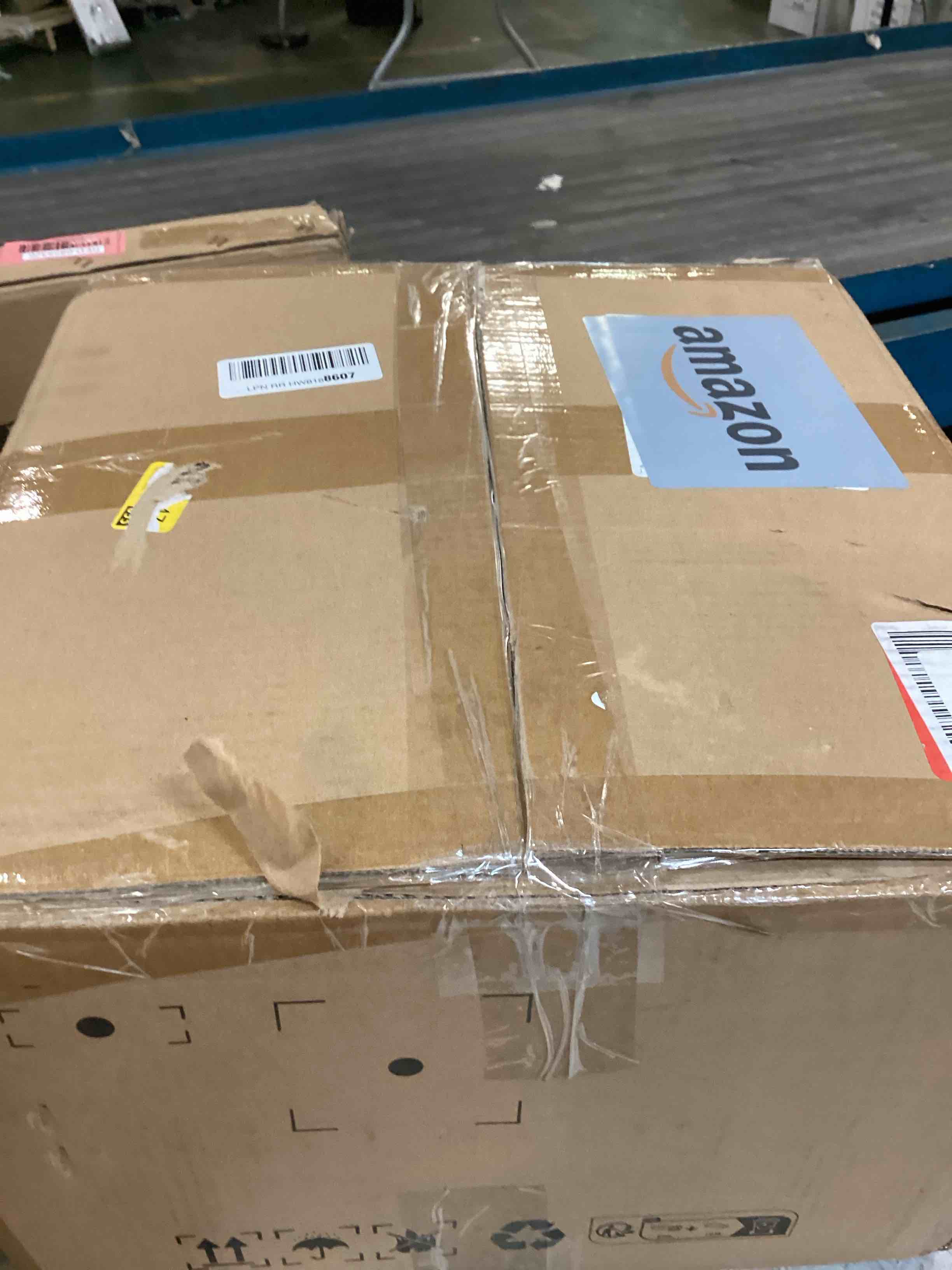 https://s3.amazonaws.com/lotting-images-prod/bidfta/BLU6487926_1720069443647.jpeg