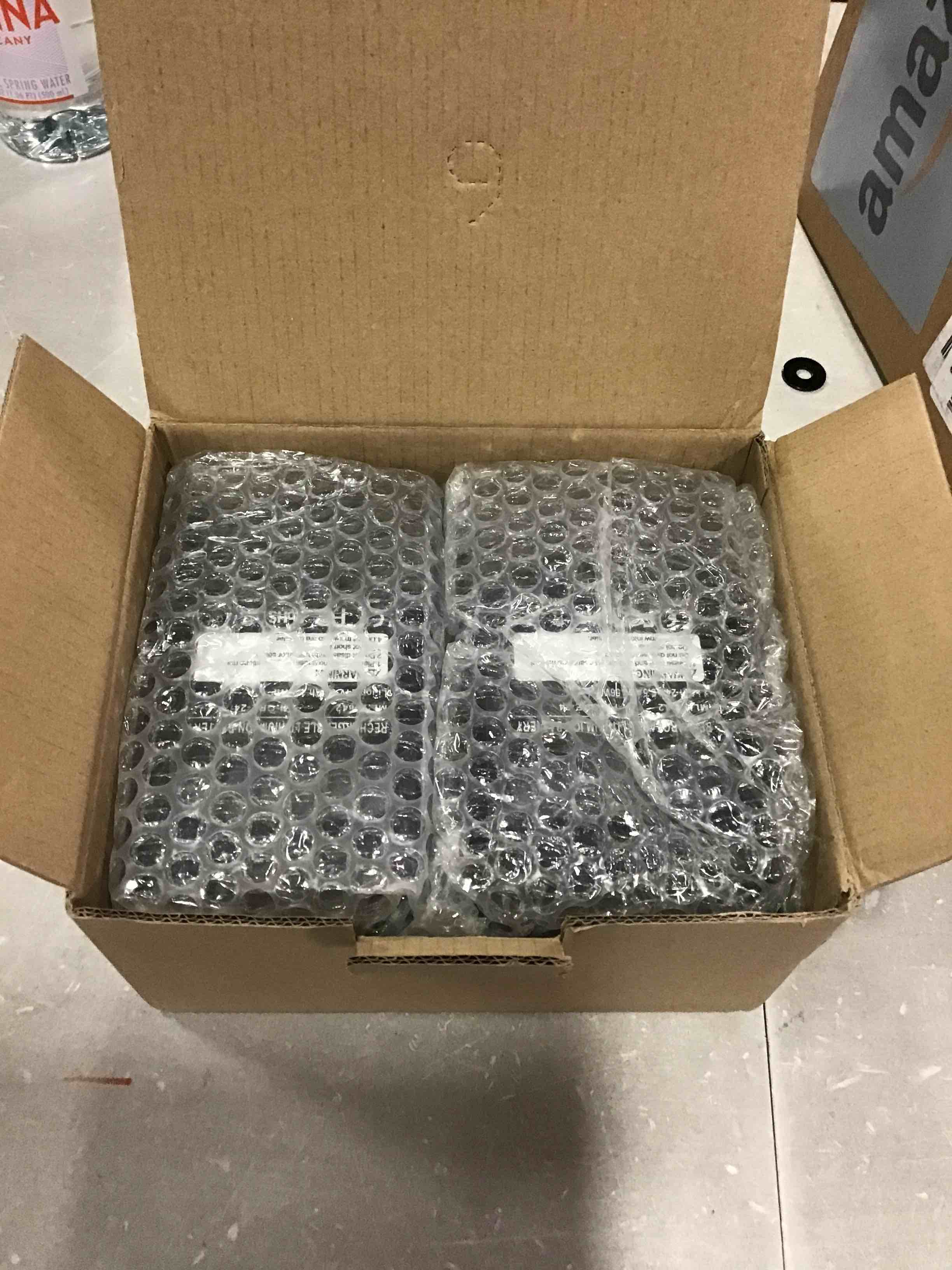 https://s3.amazonaws.com/lotting-images-prod/bidfta/BLU6490029_1719490249143.jpeg