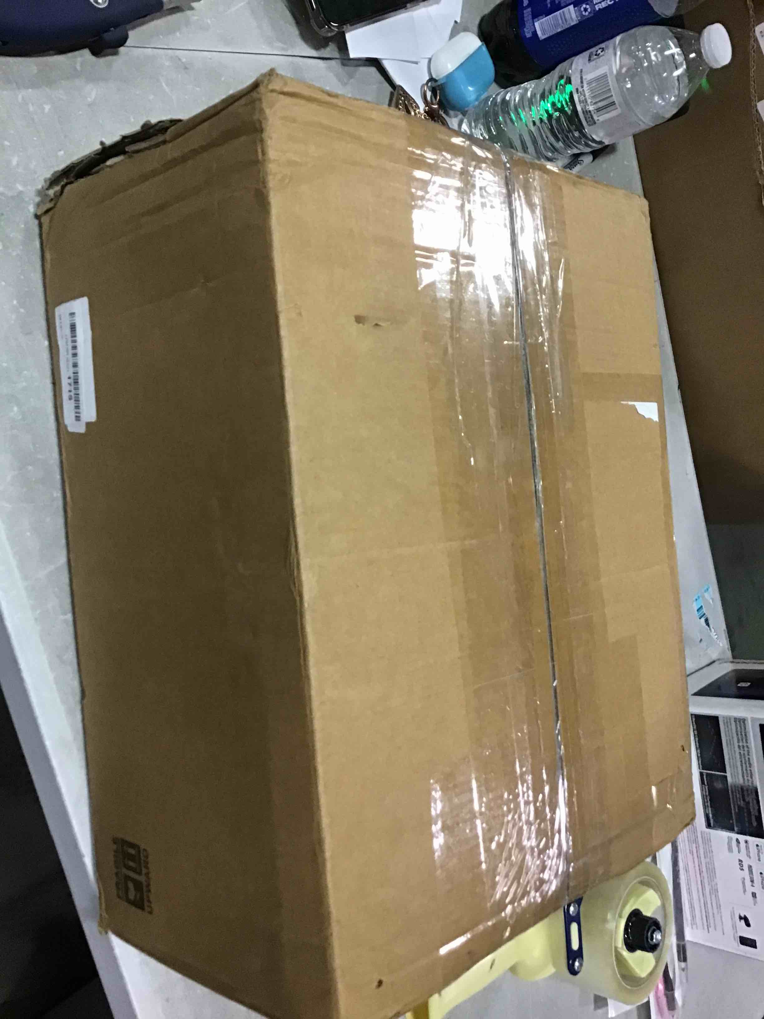 https://s3.amazonaws.com/lotting-images-prod/bidfta/BLU6490569_1719589040241.jpeg