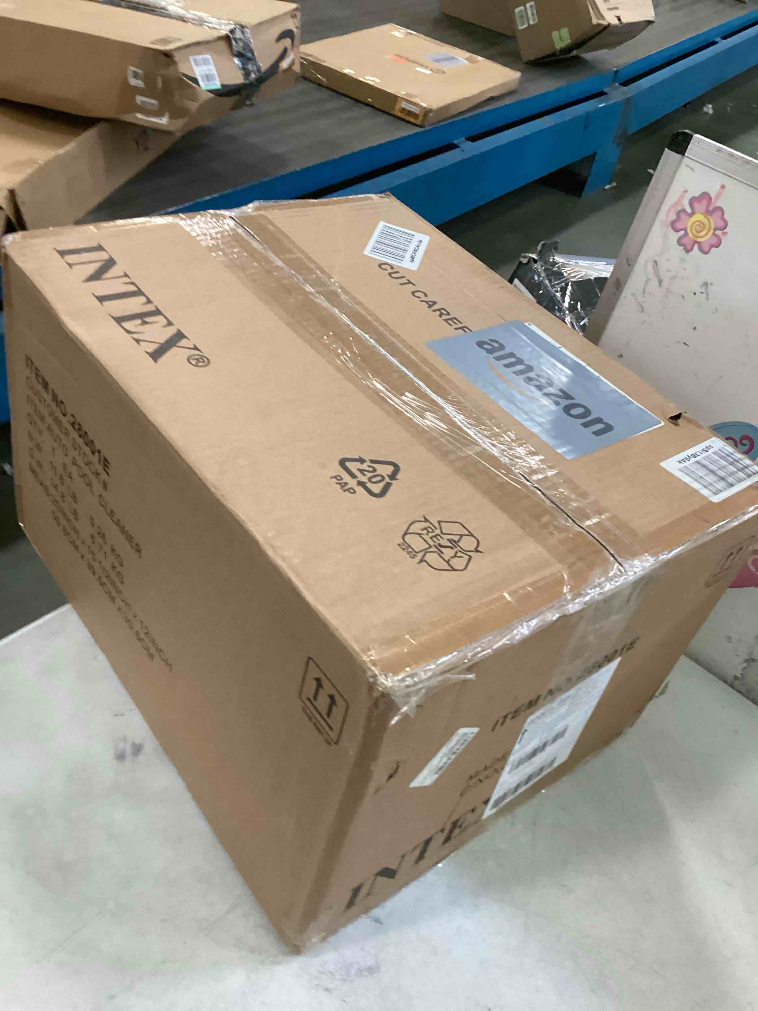 https://s3.amazonaws.com/lotting-images-prod/bidfta/BLU6491030_1719346508712.jpeg
