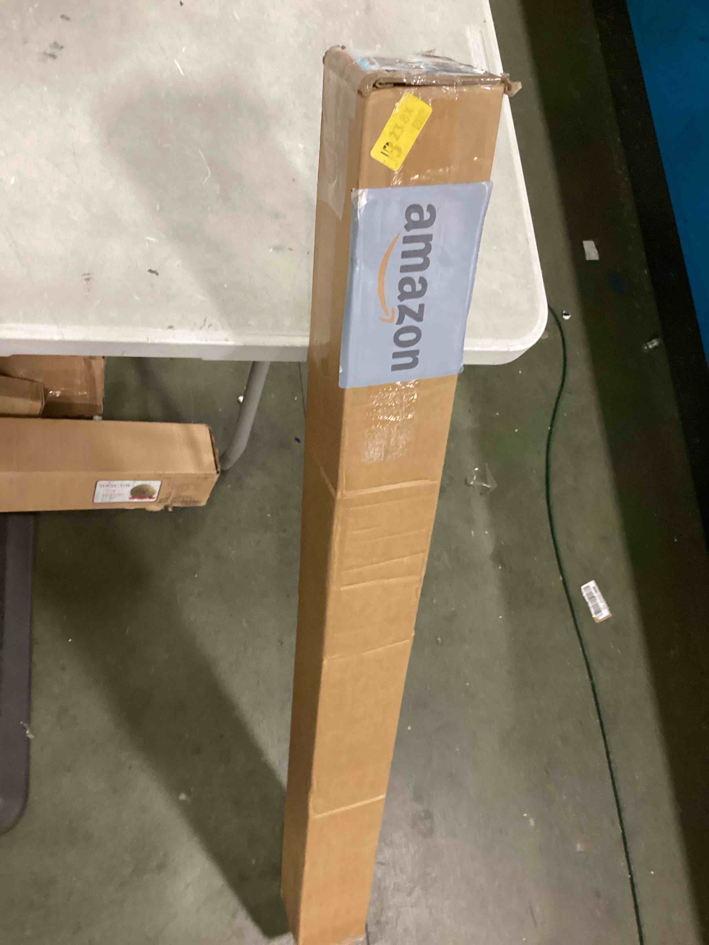 https://s3.amazonaws.com/lotting-images-prod/bidfta/BLU6491066_1719405926394.jpeg