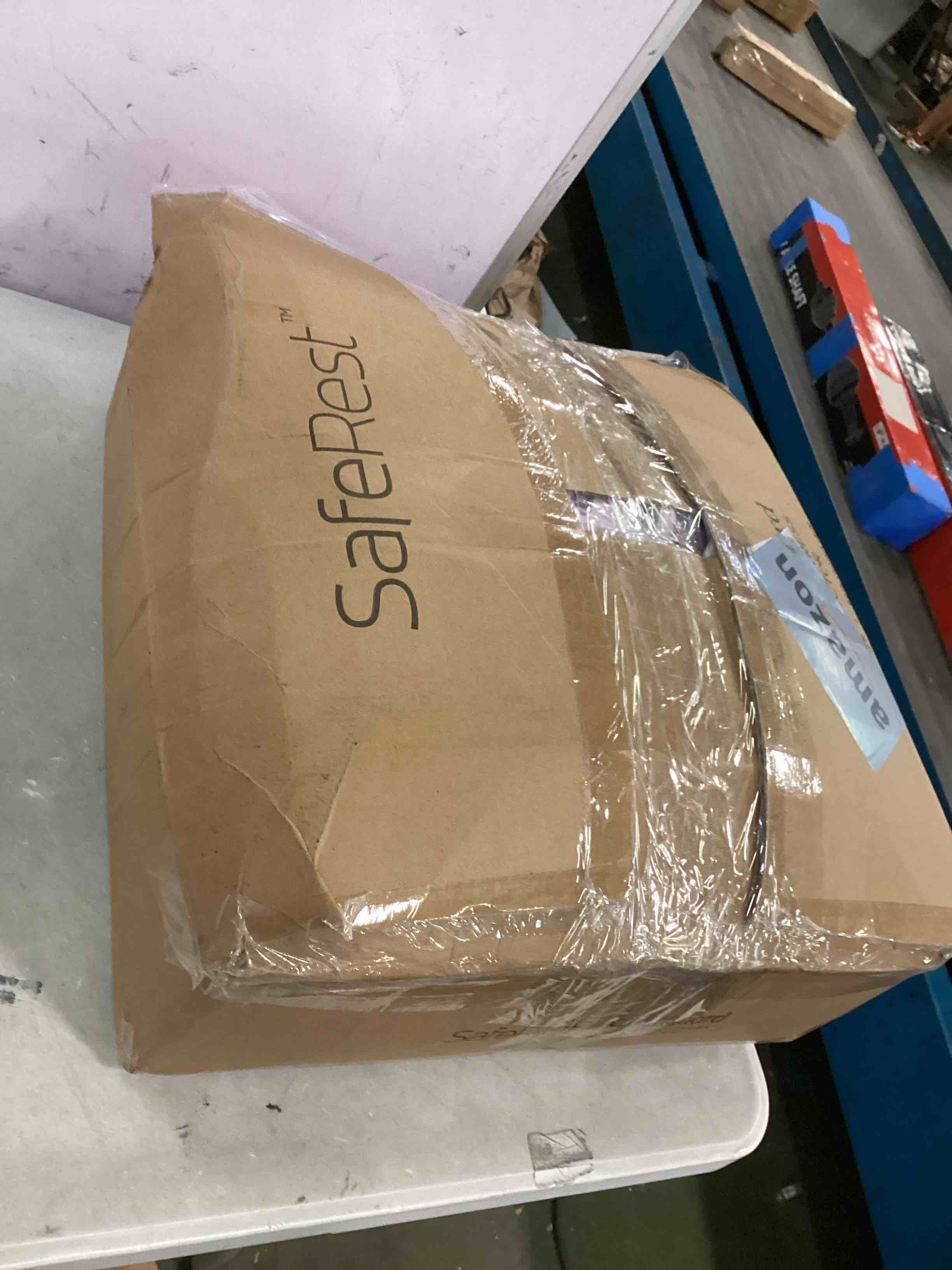 https://s3.amazonaws.com/lotting-images-prod/bidfta/BLU6491206_1719424697208.jpeg