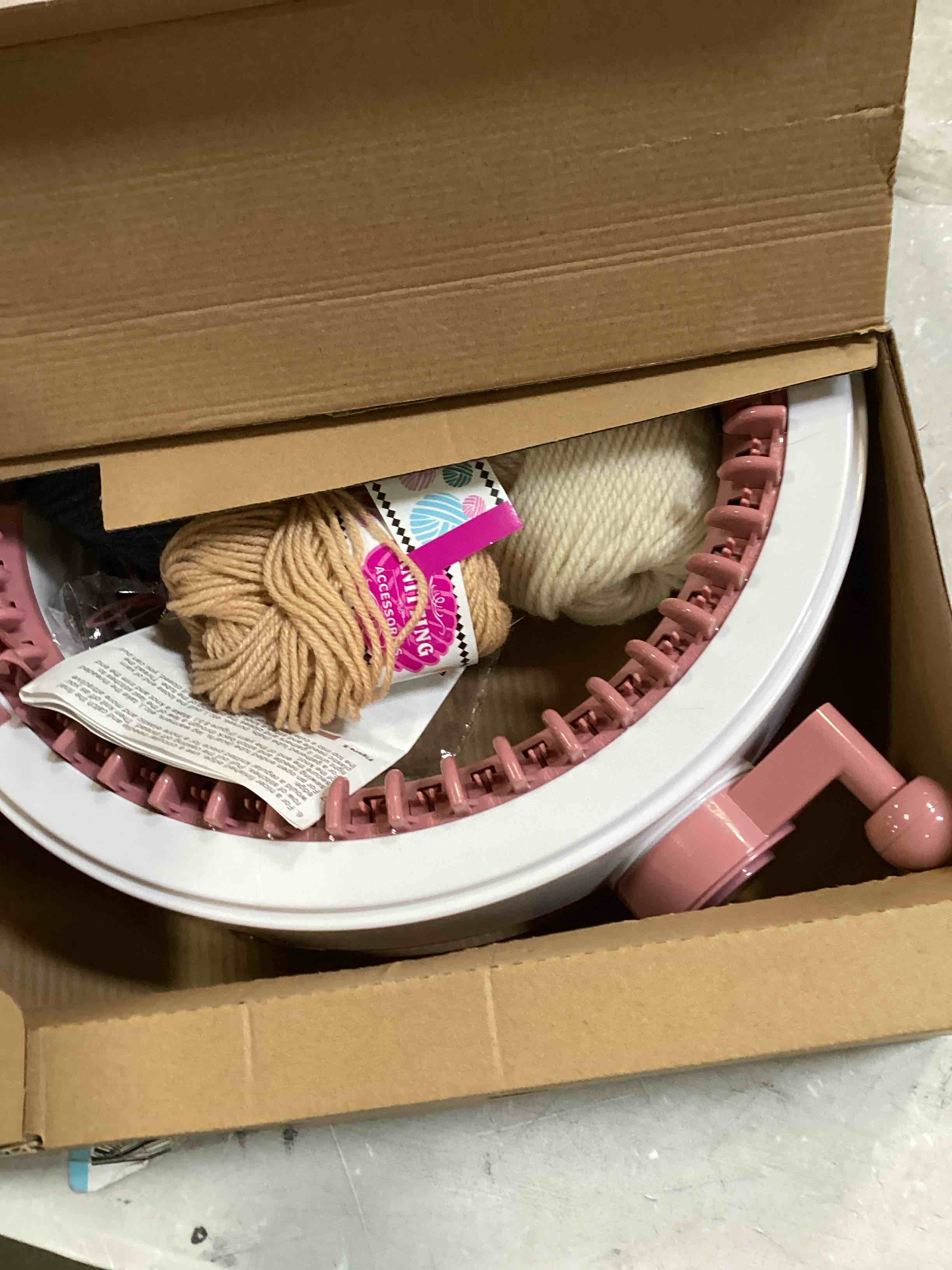 https://s3.amazonaws.com/lotting-images-prod/bidfta/BLU6491412_1719505070801.jpeg