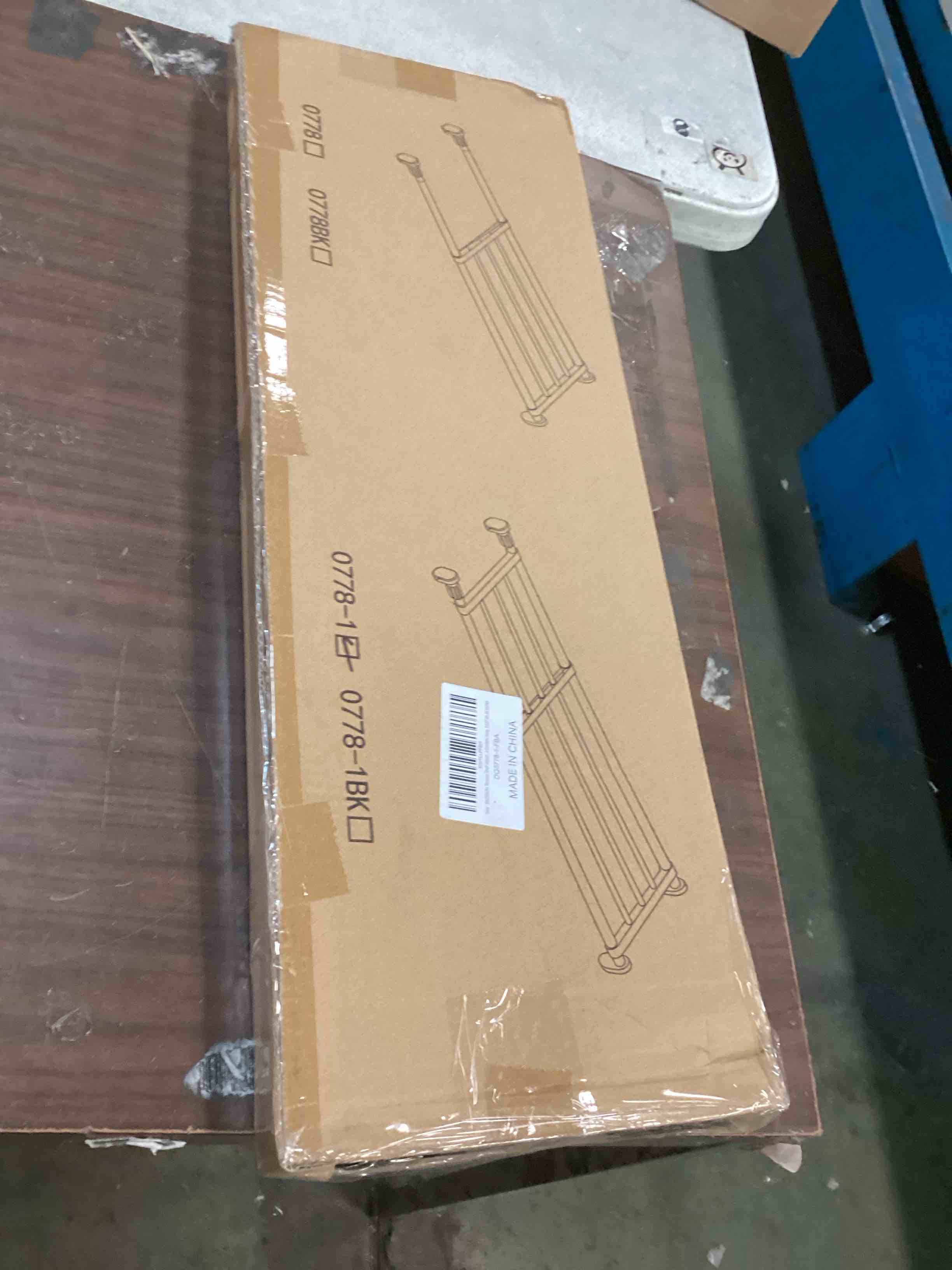 https://s3.amazonaws.com/lotting-images-prod/bidfta/BLU6491519_1719832298272.jpeg