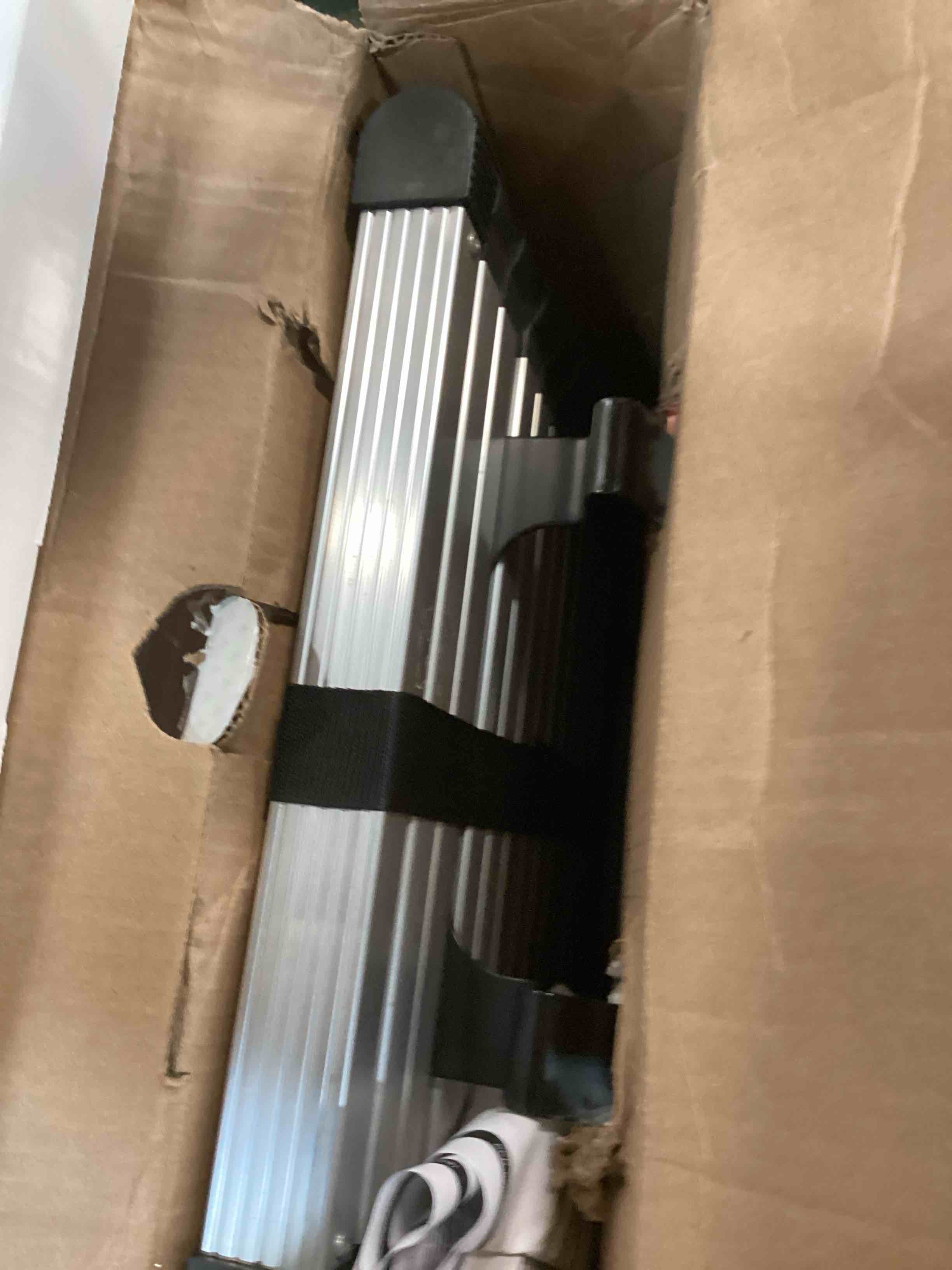 https://s3.amazonaws.com/lotting-images-prod/bidfta/BLU6491652_1719849791219.jpeg