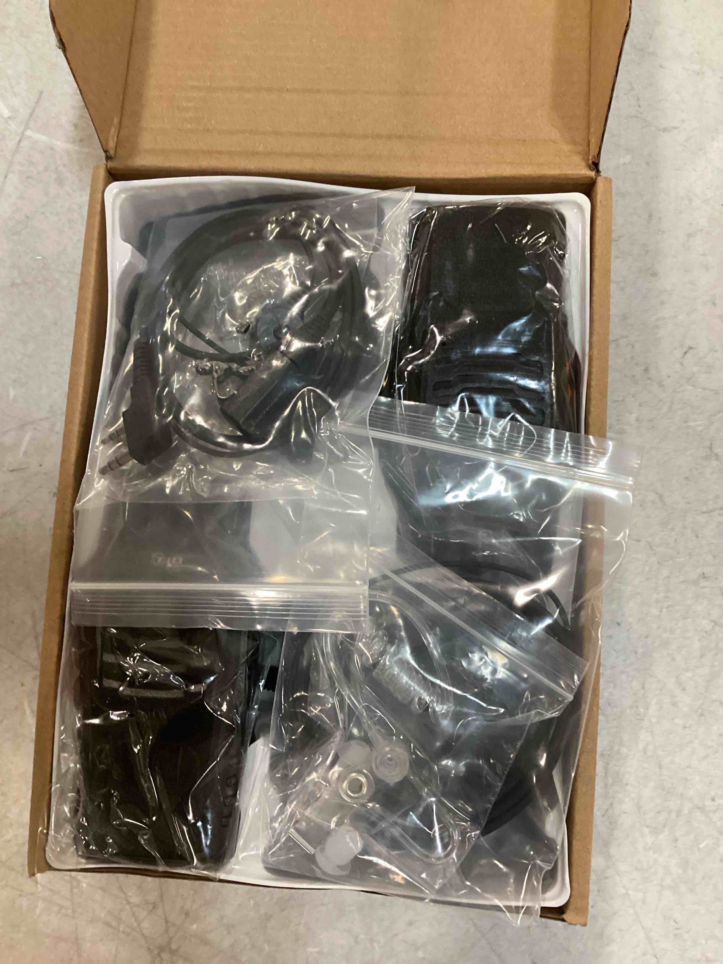 https://s3.amazonaws.com/lotting-images-prod/bidfta/BLU6491743_1719919263939.jpeg