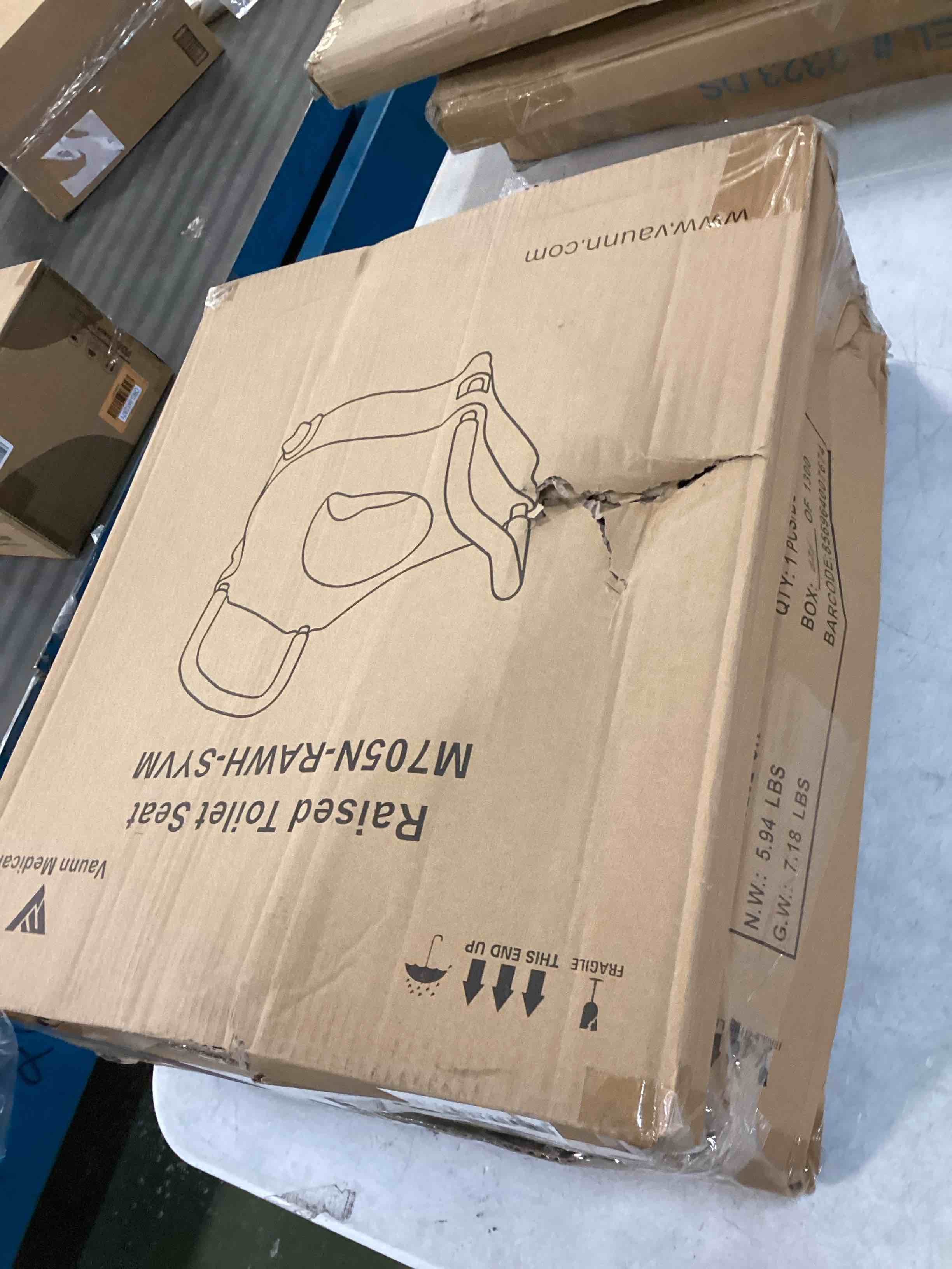 https://s3.amazonaws.com/lotting-images-prod/bidfta/BLU6491902_1719943846414.jpeg