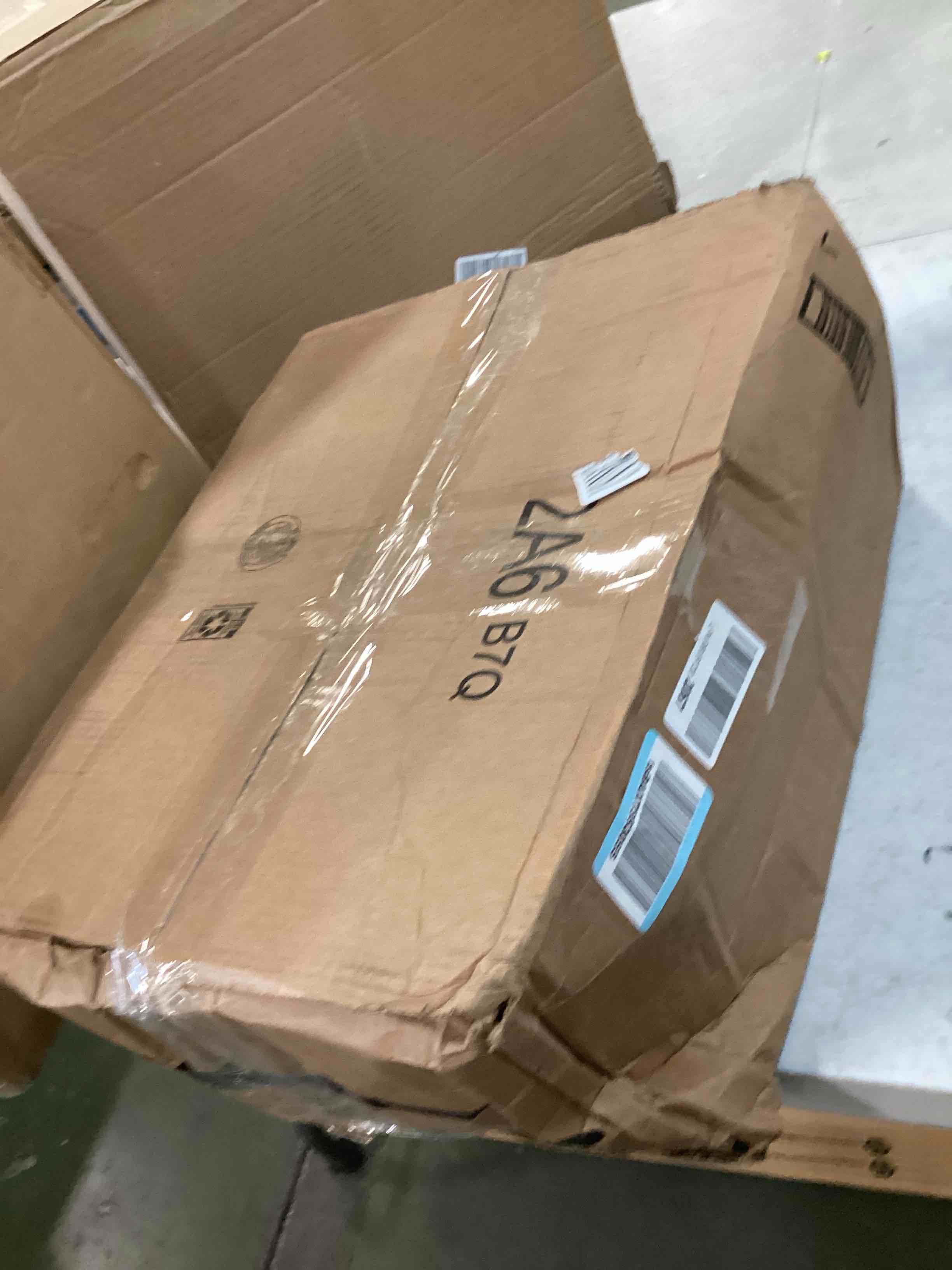 https://s3.amazonaws.com/lotting-images-prod/bidfta/BLU6491940_1719947492856.jpeg