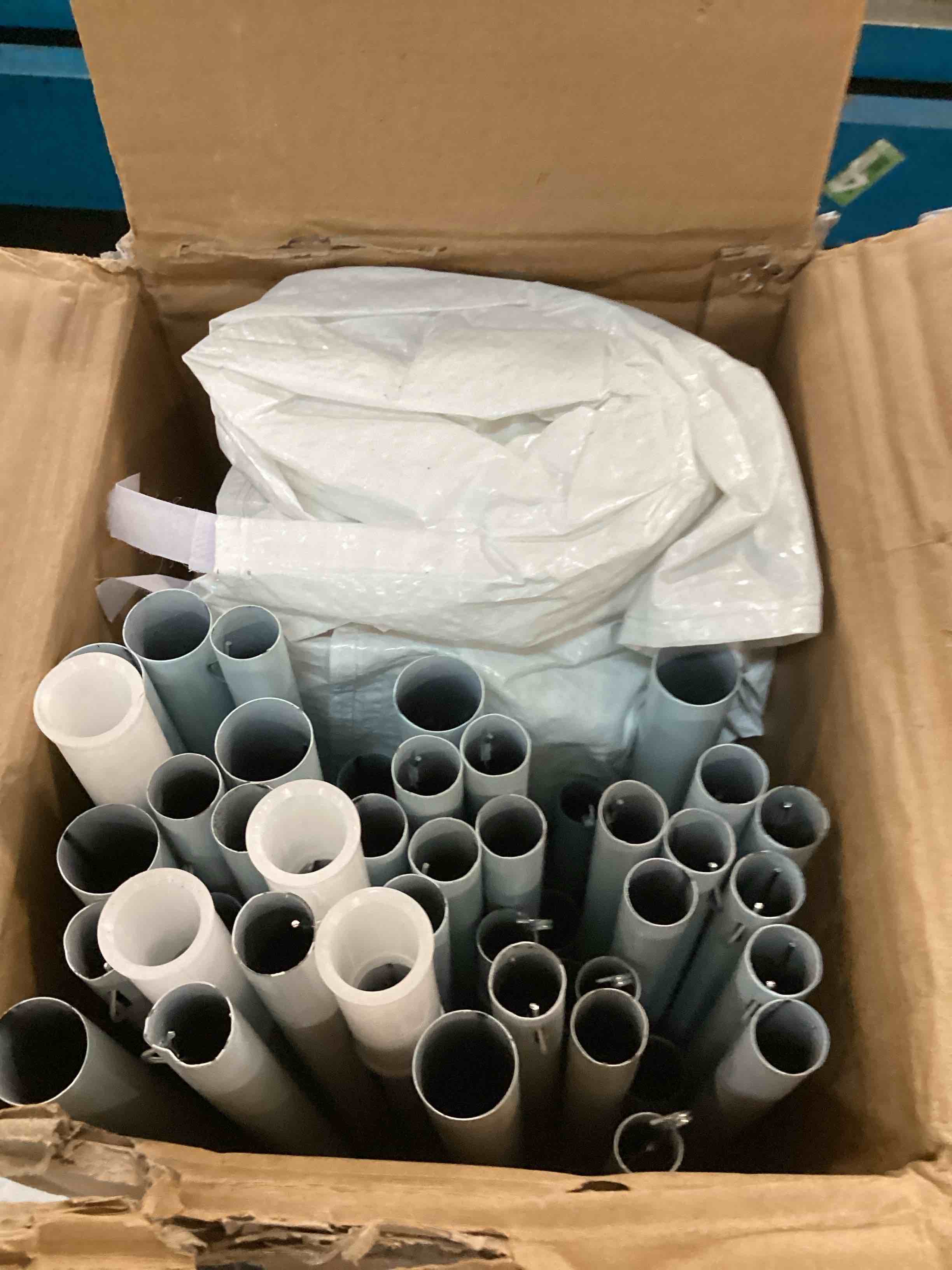 https://s3.amazonaws.com/lotting-images-prod/bidfta/BLU6492163_1720028887878.jpeg