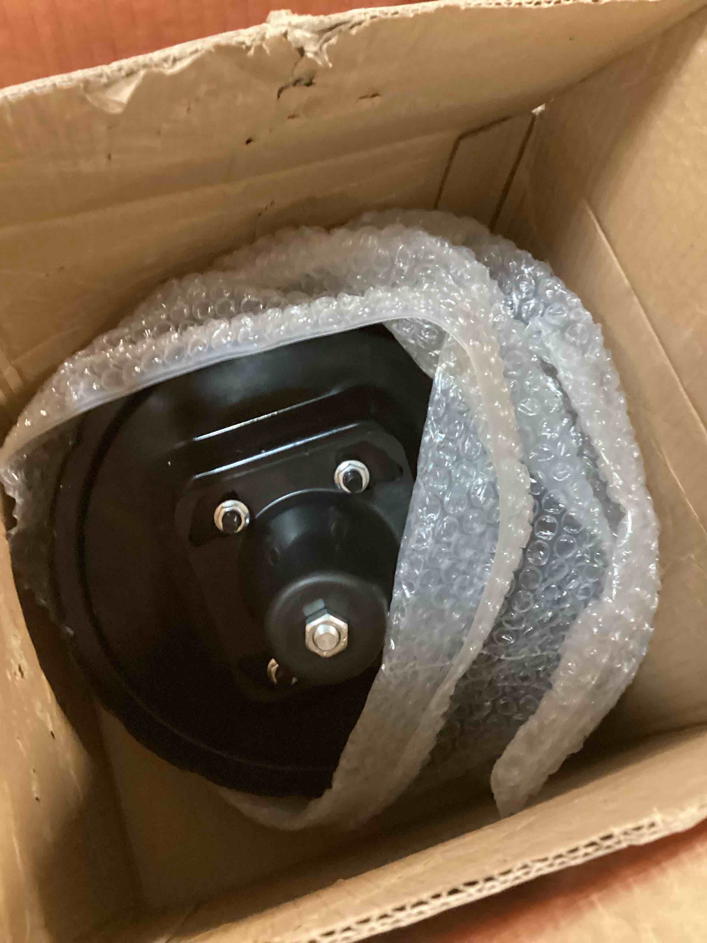 https://s3.amazonaws.com/lotting-images-prod/bidfta/BLU6492180_1720031153256.jpeg
