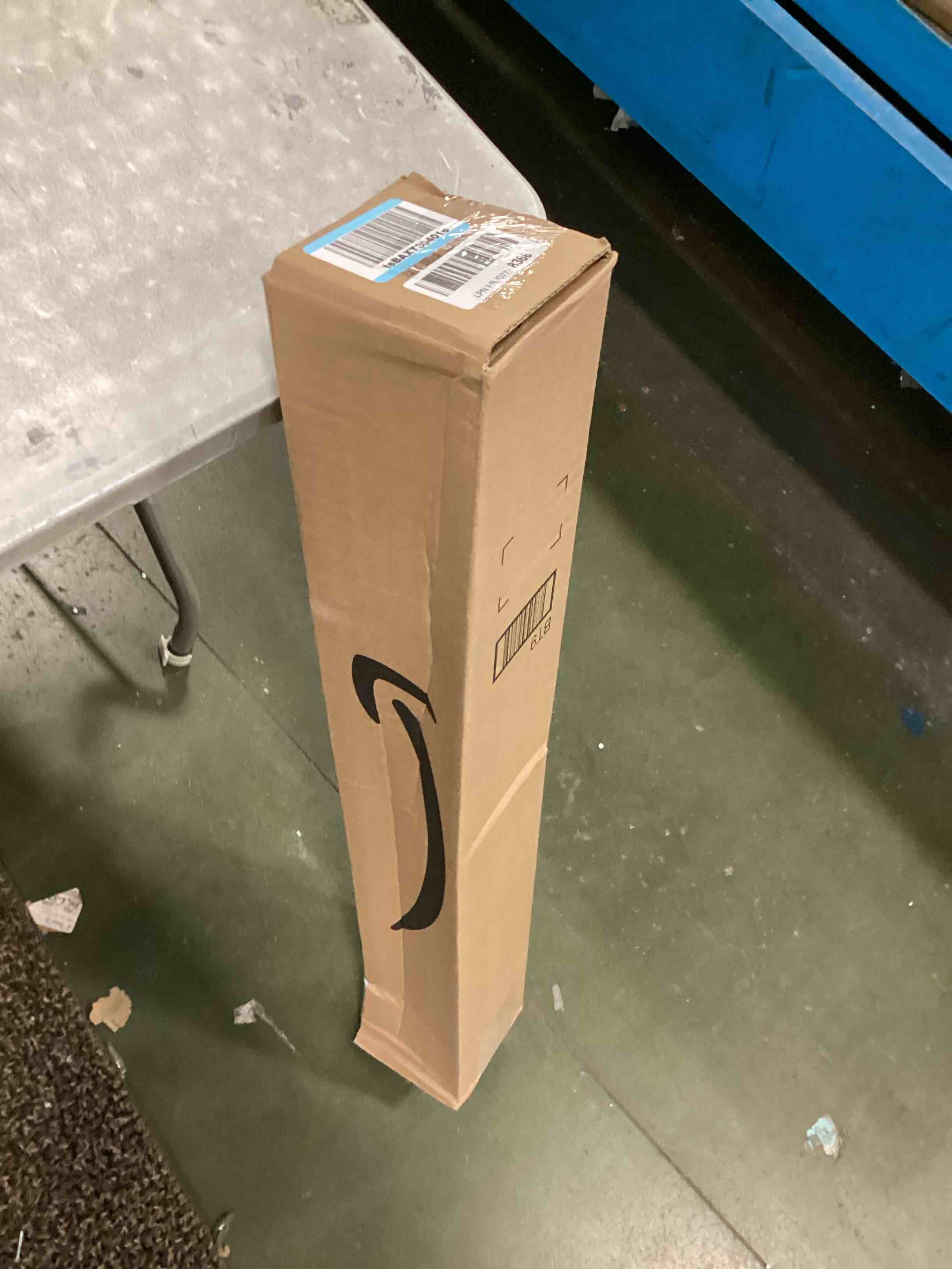 https://s3.amazonaws.com/lotting-images-prod/bidfta/BLU6492254_1720615960314.jpeg