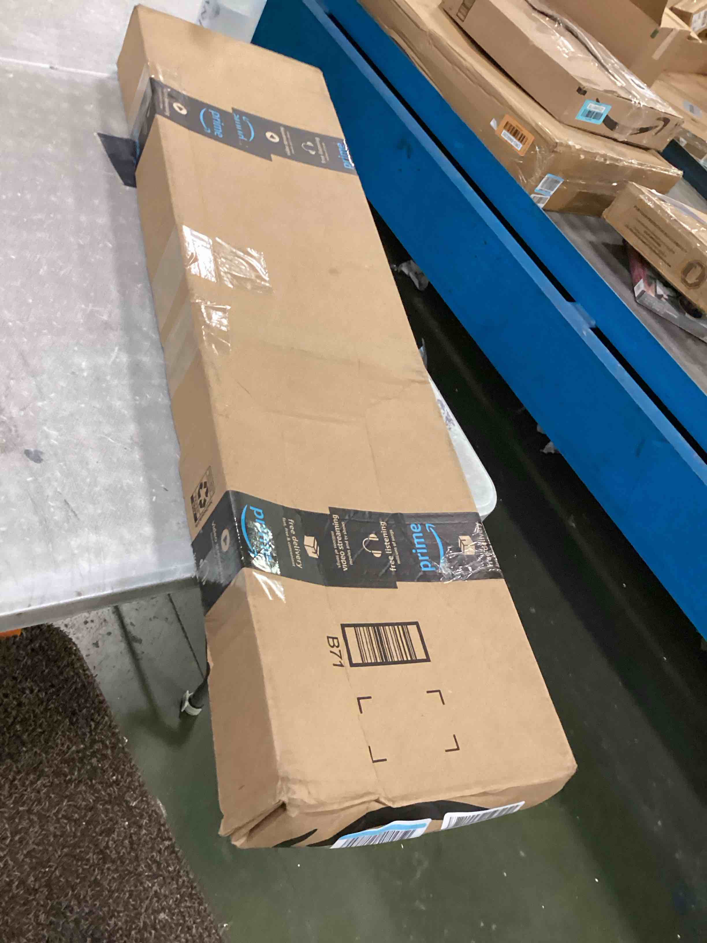 https://s3.amazonaws.com/lotting-images-prod/bidfta/BLU6492282_1720618757937.jpeg