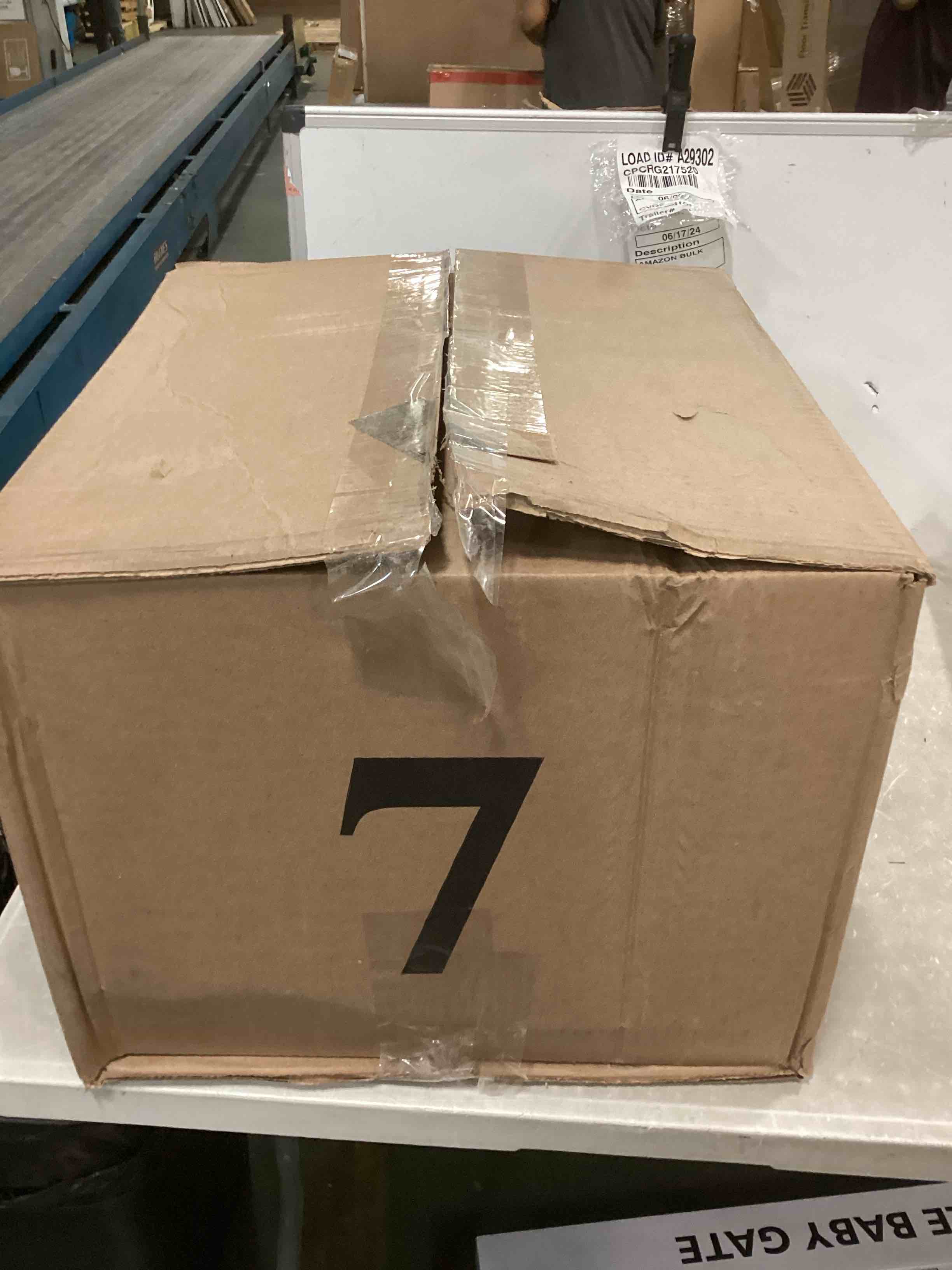 https://s3.amazonaws.com/lotting-images-prod/bidfta/BLU6494153_1719449643570.jpeg