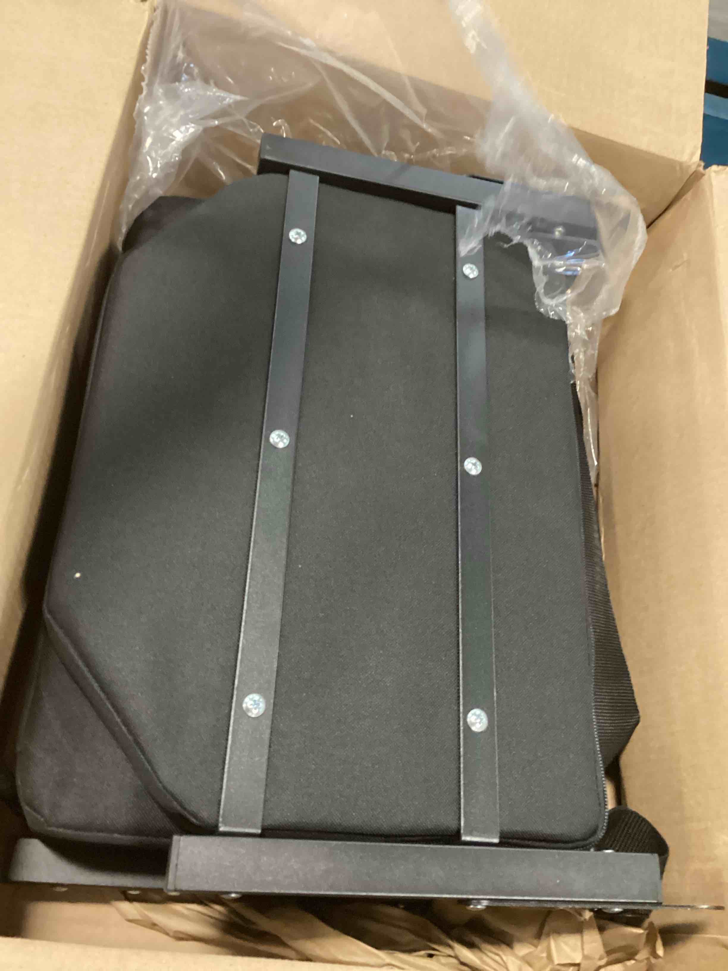 https://s3.amazonaws.com/lotting-images-prod/bidfta/BLU6494278_1719492934732.jpeg