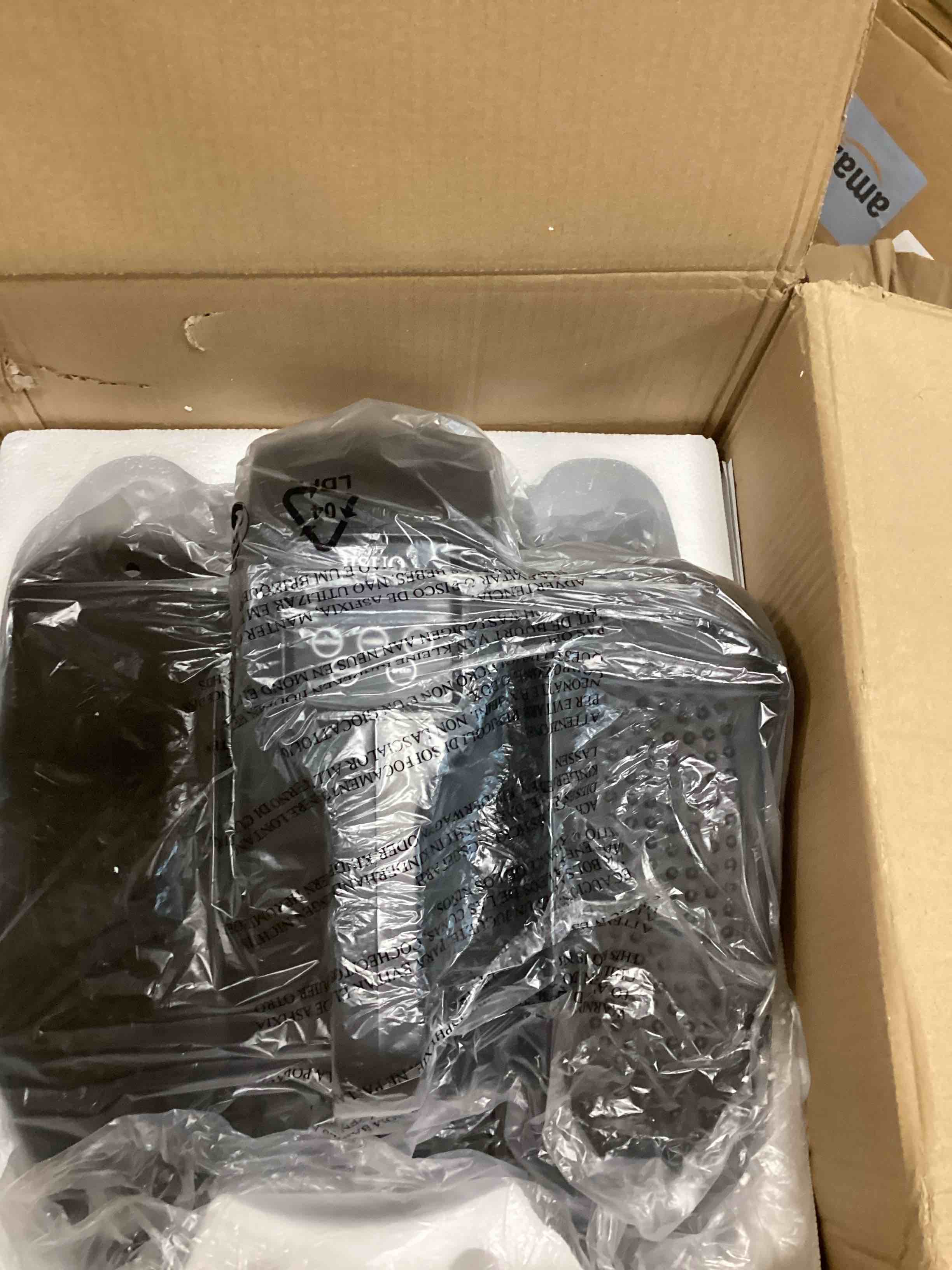 https://s3.amazonaws.com/lotting-images-prod/bidfta/BLU6494572_1719535124214.jpeg