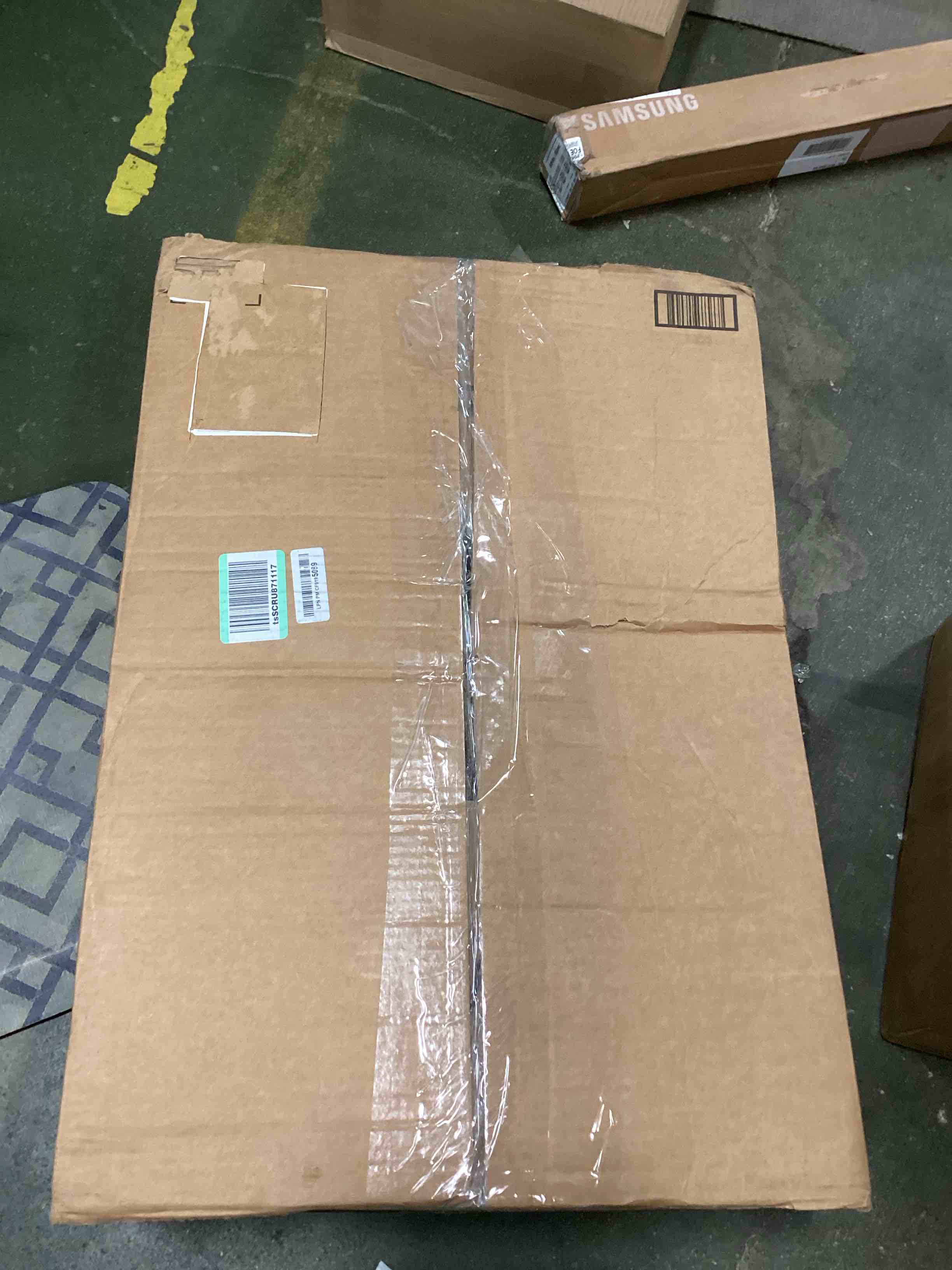 https://s3.amazonaws.com/lotting-images-prod/bidfta/BLU6494586_1719540796585.jpeg