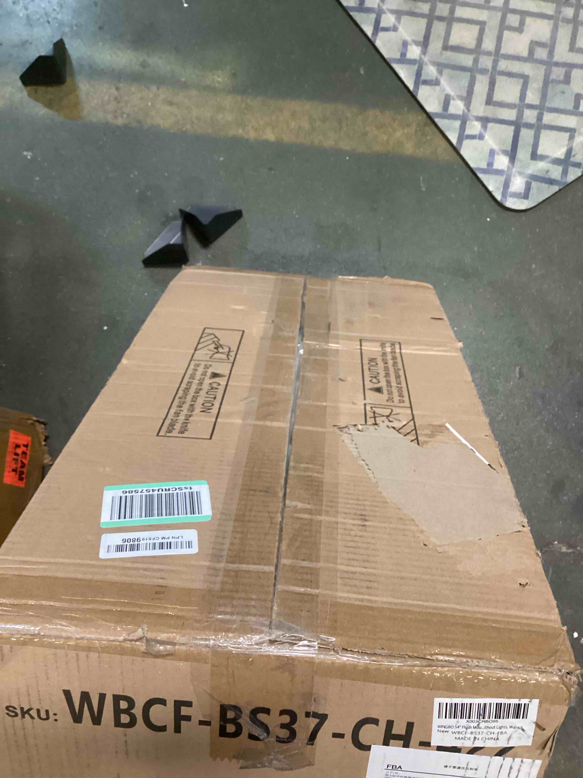 https://s3.amazonaws.com/lotting-images-prod/bidfta/BLU6494591_1719541763807.jpeg