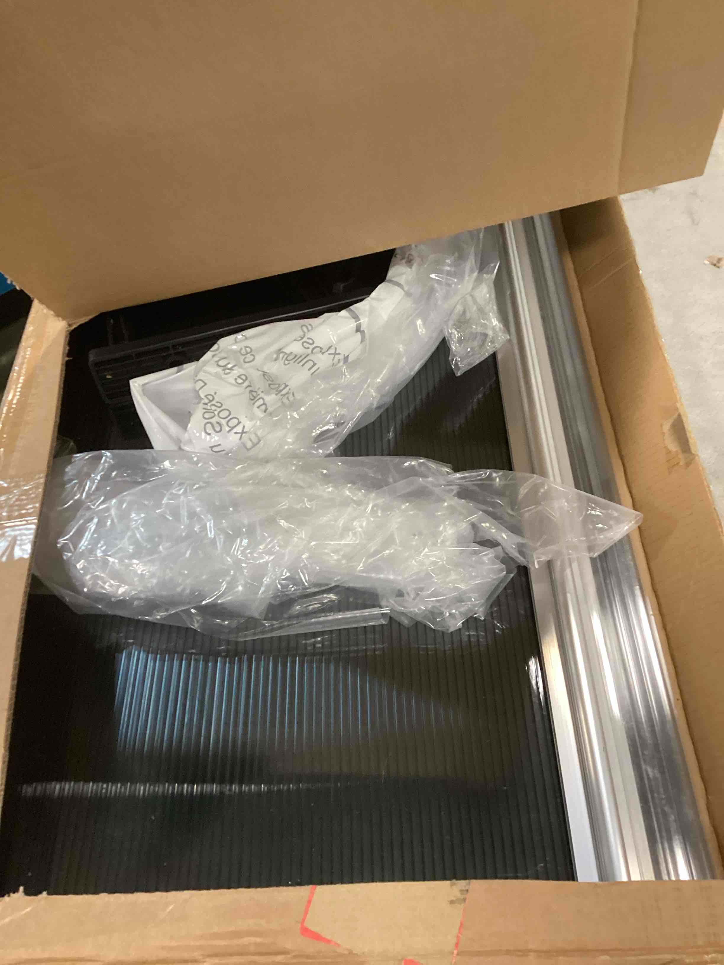 https://s3.amazonaws.com/lotting-images-prod/bidfta/BLU6495071_1719838631259.jpeg