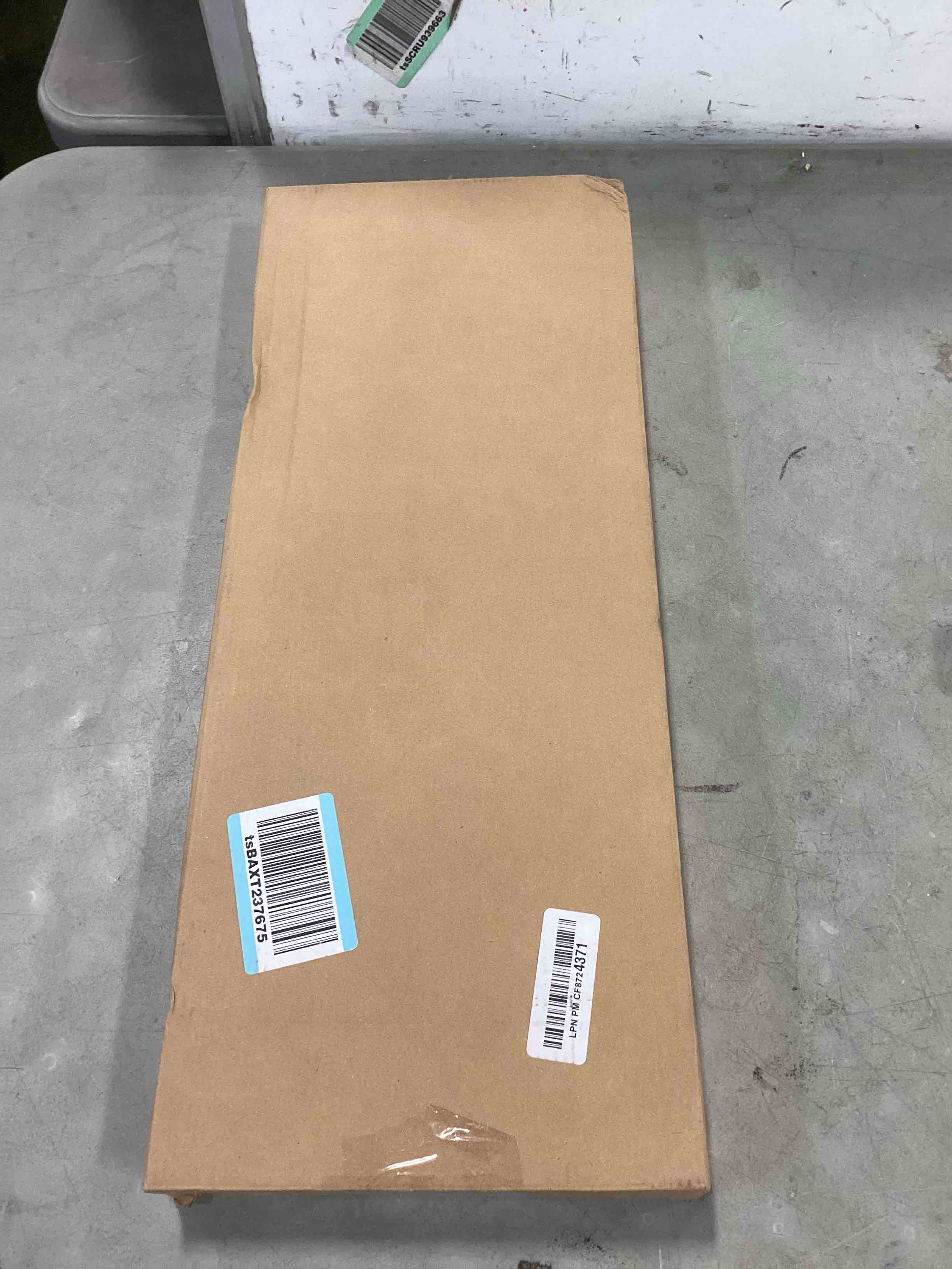 https://s3.amazonaws.com/lotting-images-prod/bidfta/BLU6495095_1719841087350.jpeg