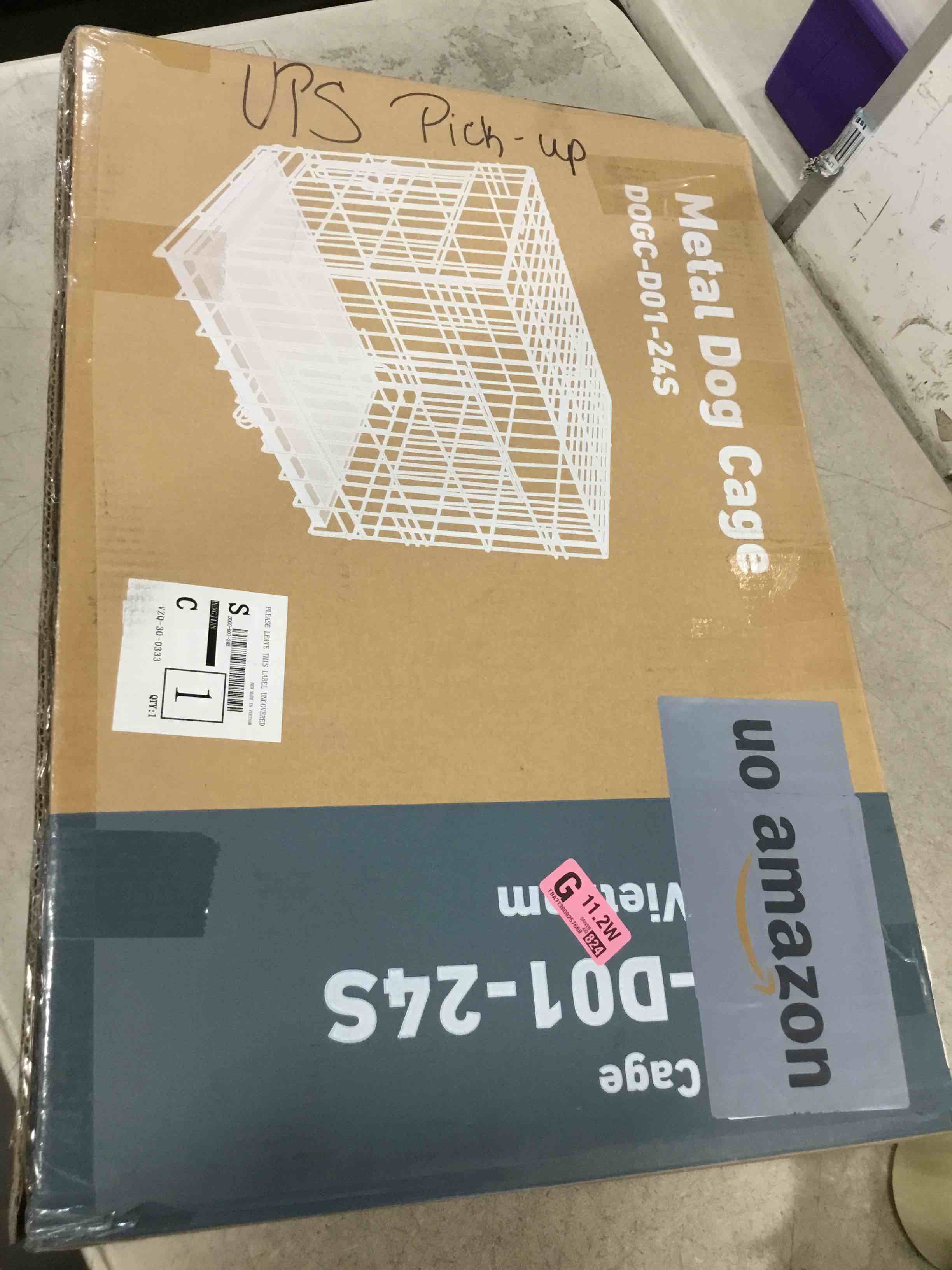 https://s3.amazonaws.com/lotting-images-prod/bidfta/BLU6495401_1719933493414.jpeg