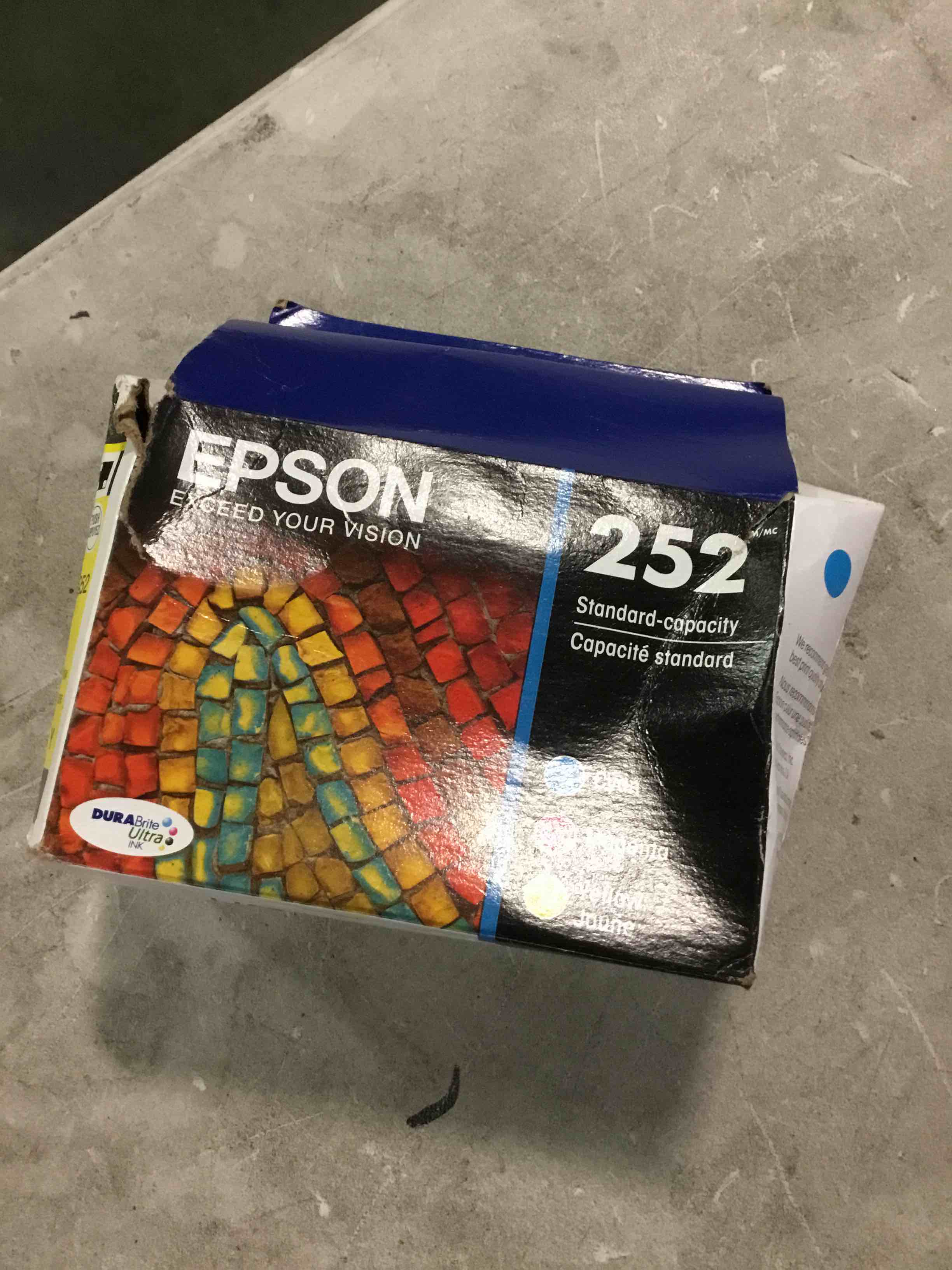 https://s3.amazonaws.com/lotting-images-prod/bidfta/BLU6495455_1719341282877.jpeg