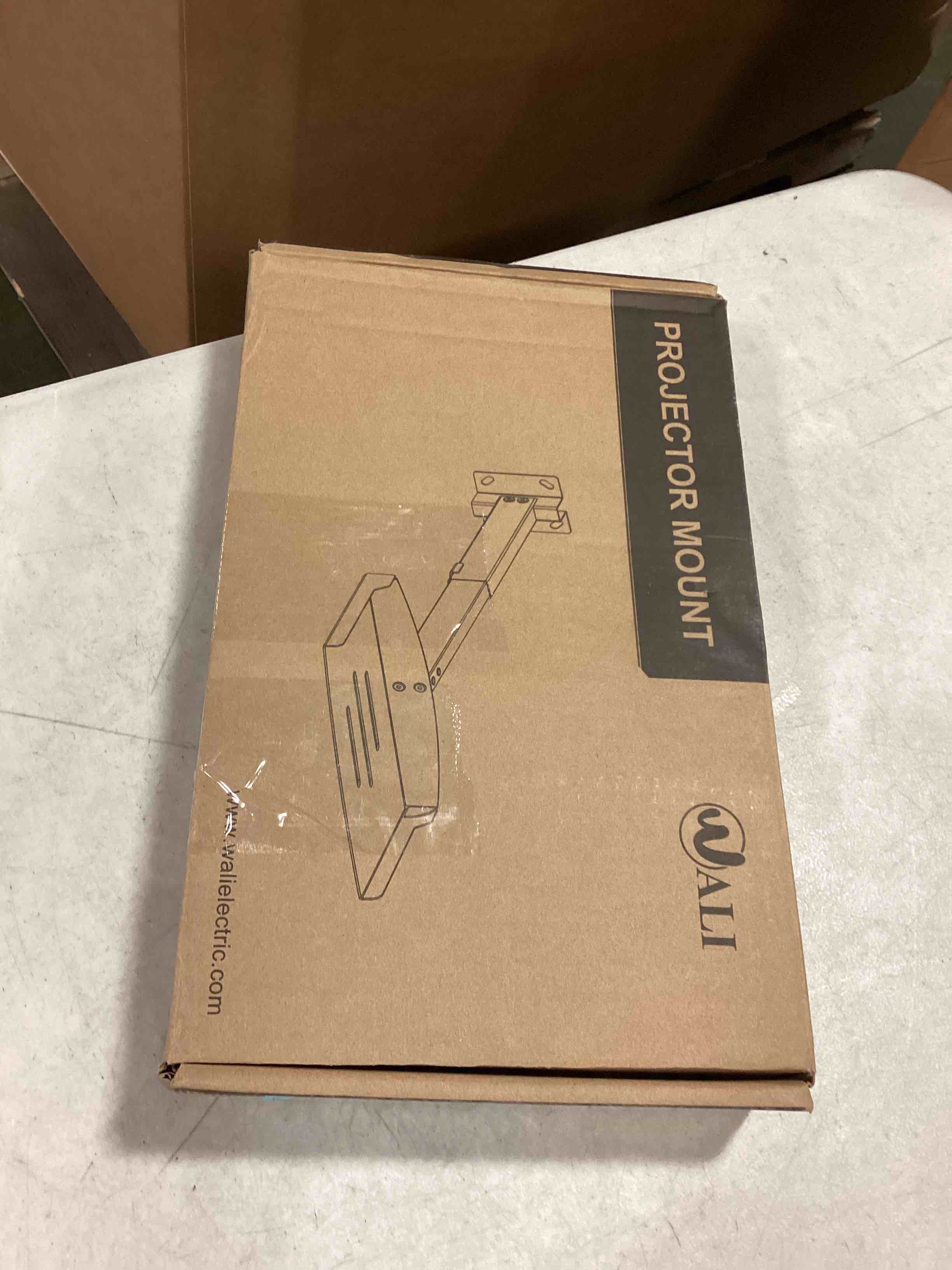 https://s3.amazonaws.com/lotting-images-prod/bidfta/BLU6495630_1719416153430.jpeg
