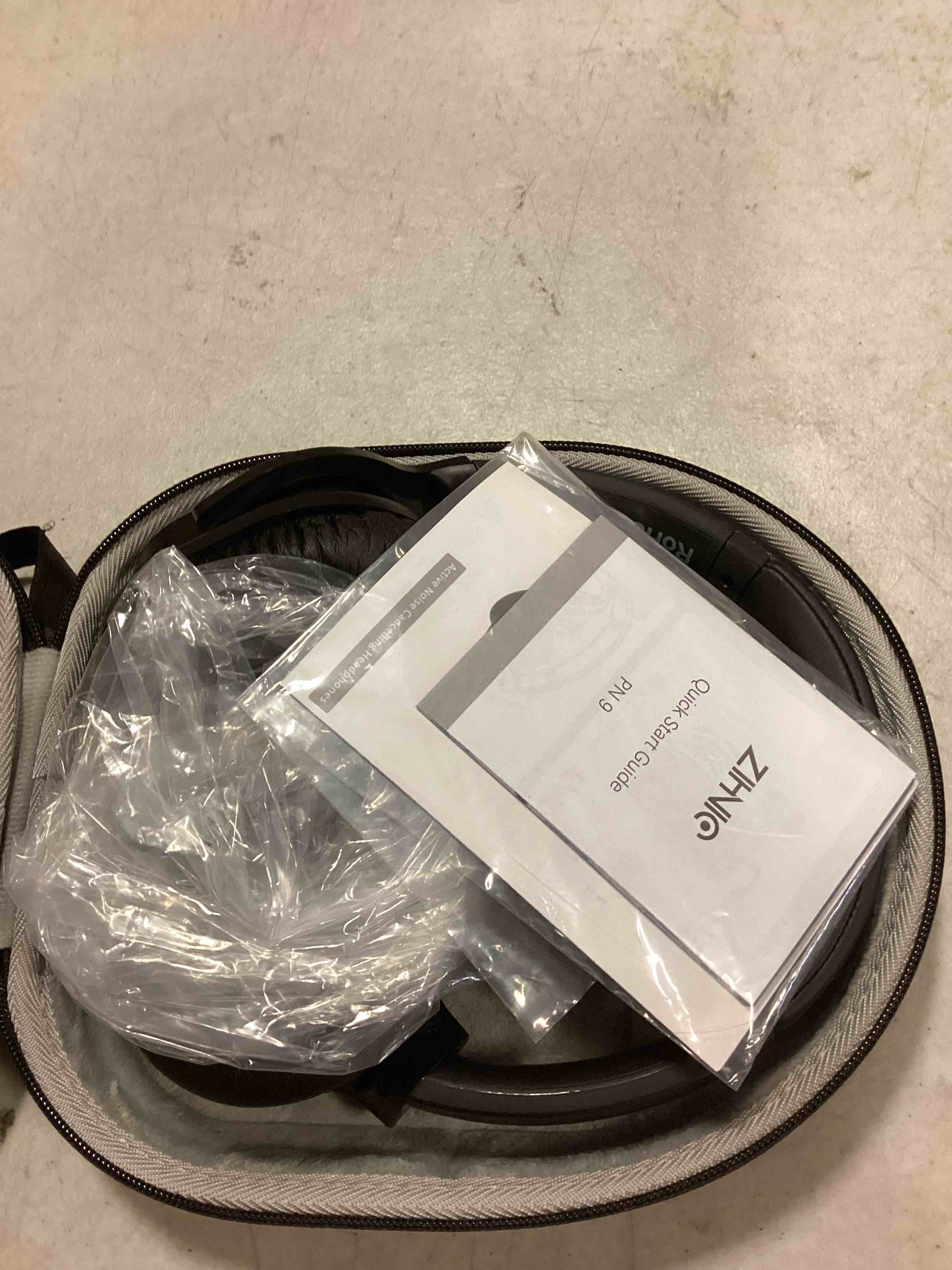 https://s3.amazonaws.com/lotting-images-prod/bidfta/BLU6495947_1719589637540.jpeg