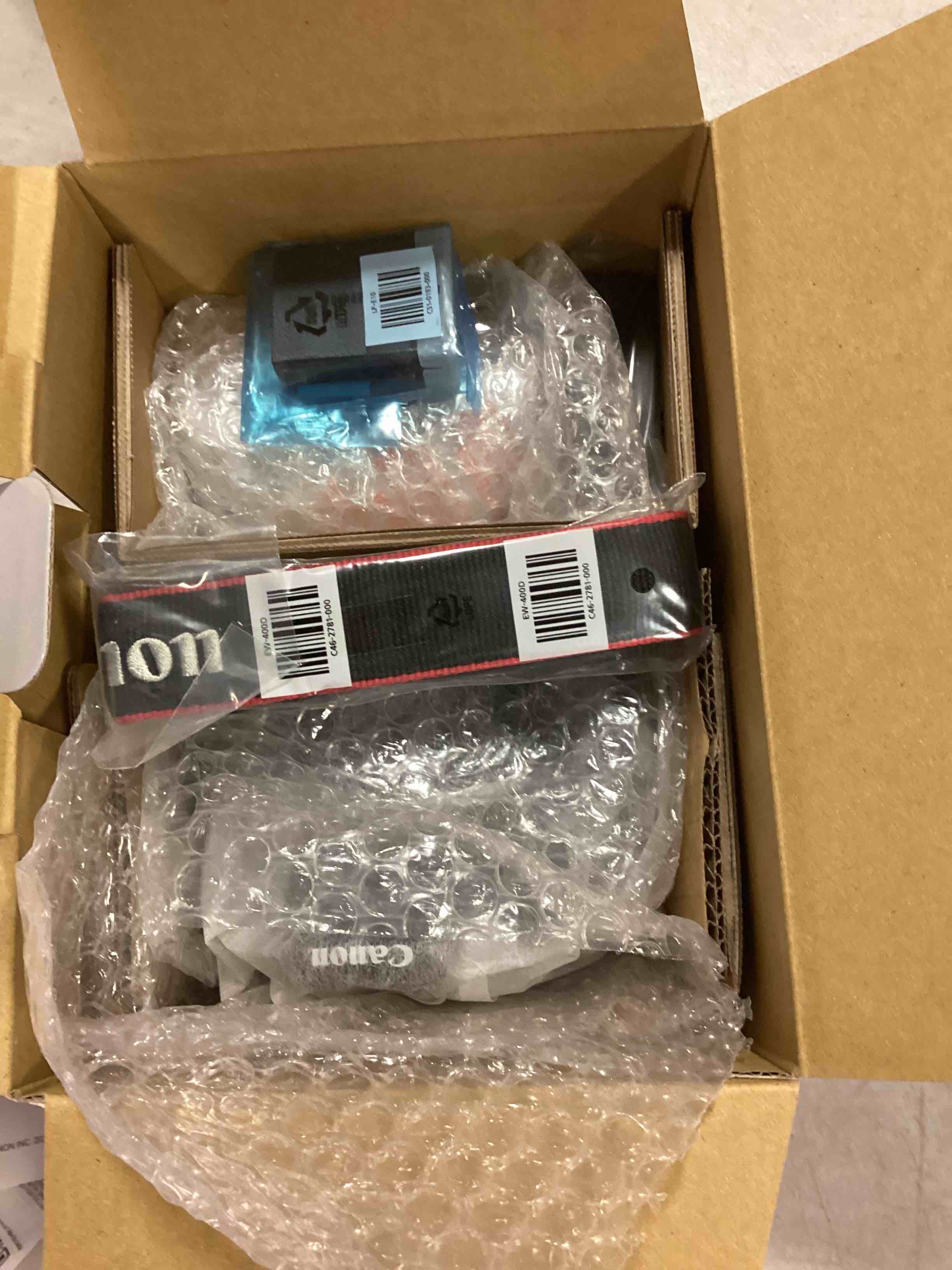 https://s3.amazonaws.com/lotting-images-prod/bidfta/BLU6495969_1719593706800.jpeg