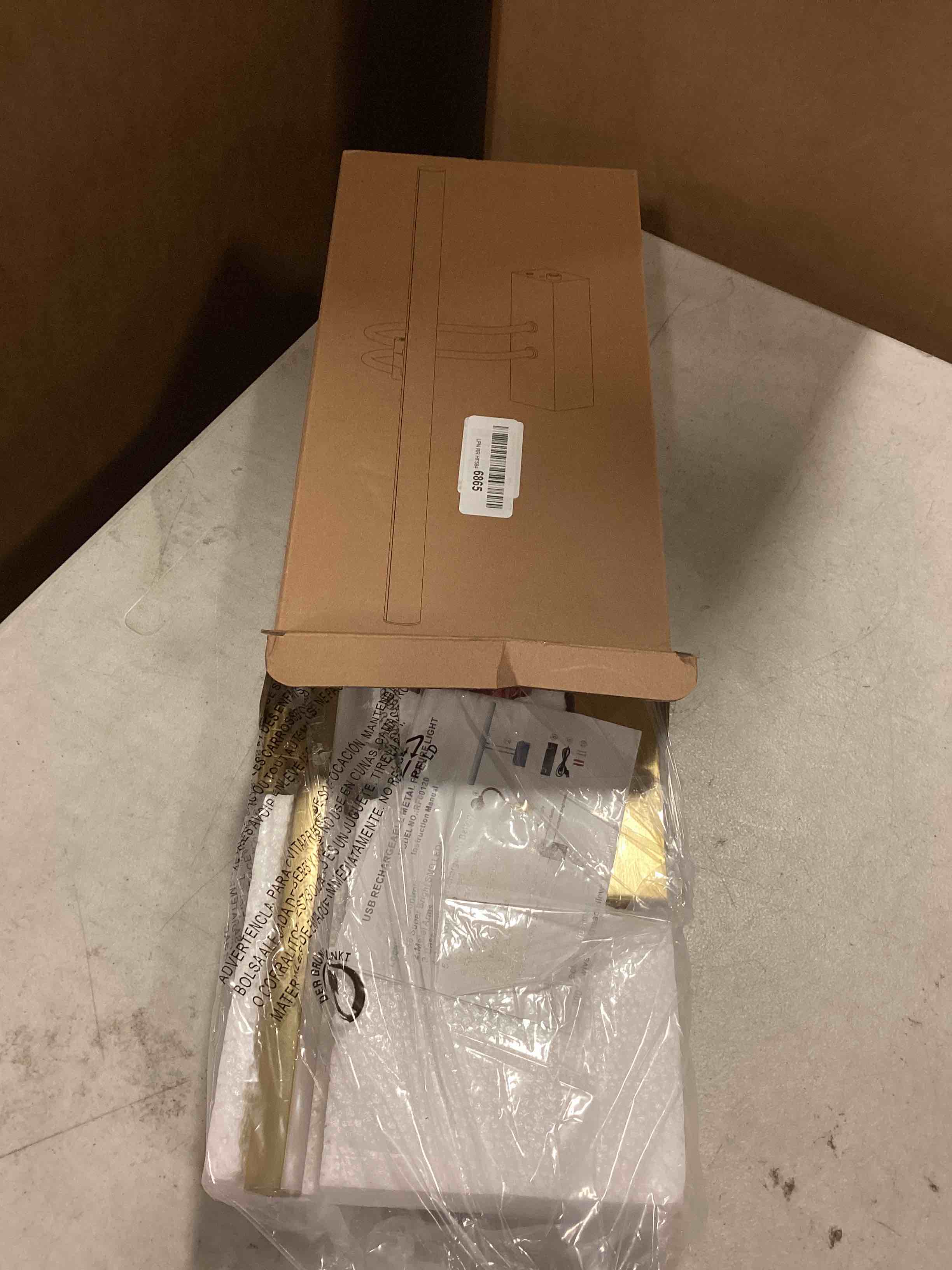 https://s3.amazonaws.com/lotting-images-prod/bidfta/BLU6495983_1719594721101.jpeg