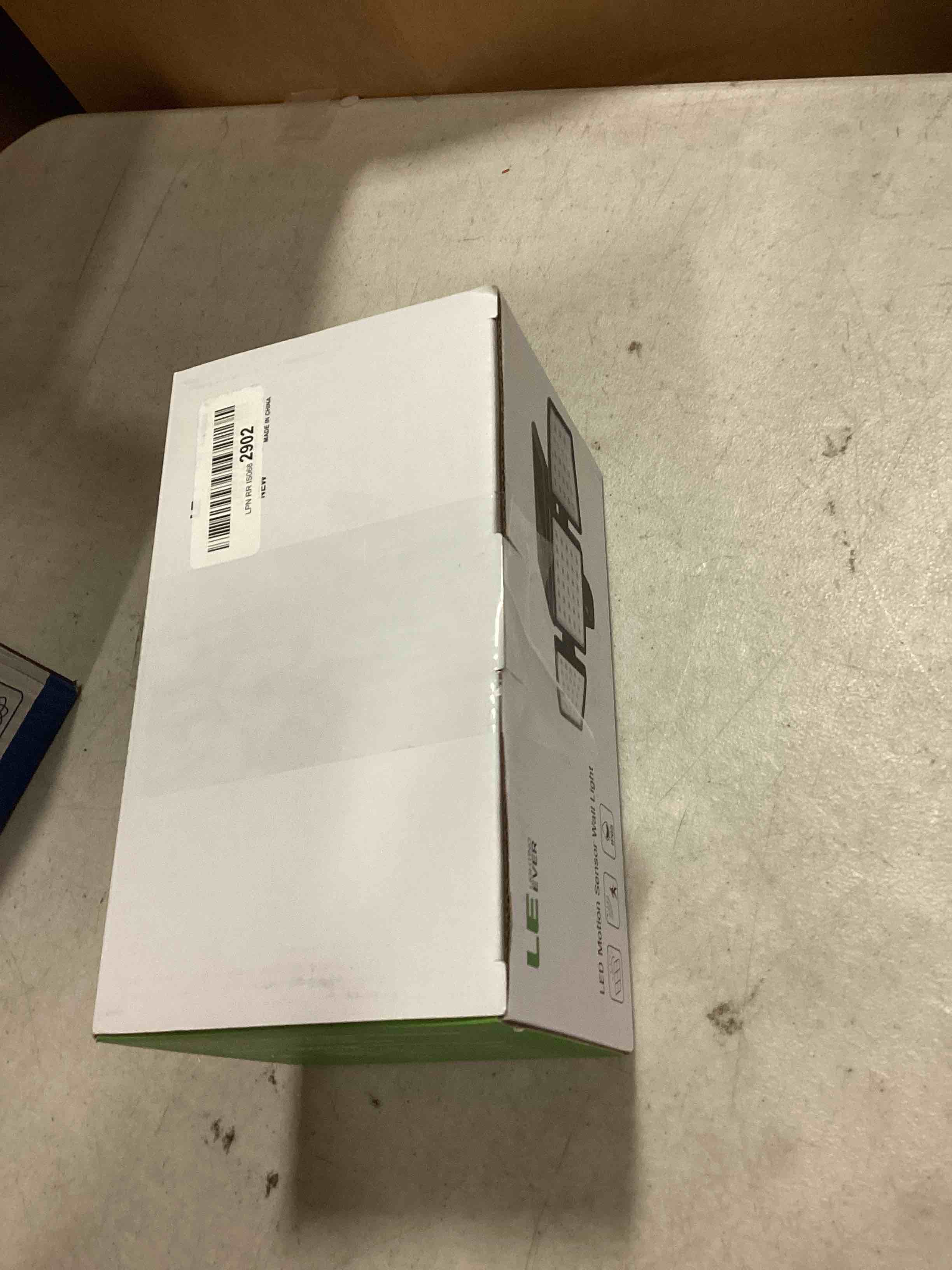 https://s3.amazonaws.com/lotting-images-prod/bidfta/BLU6496031_1719600397559.jpeg