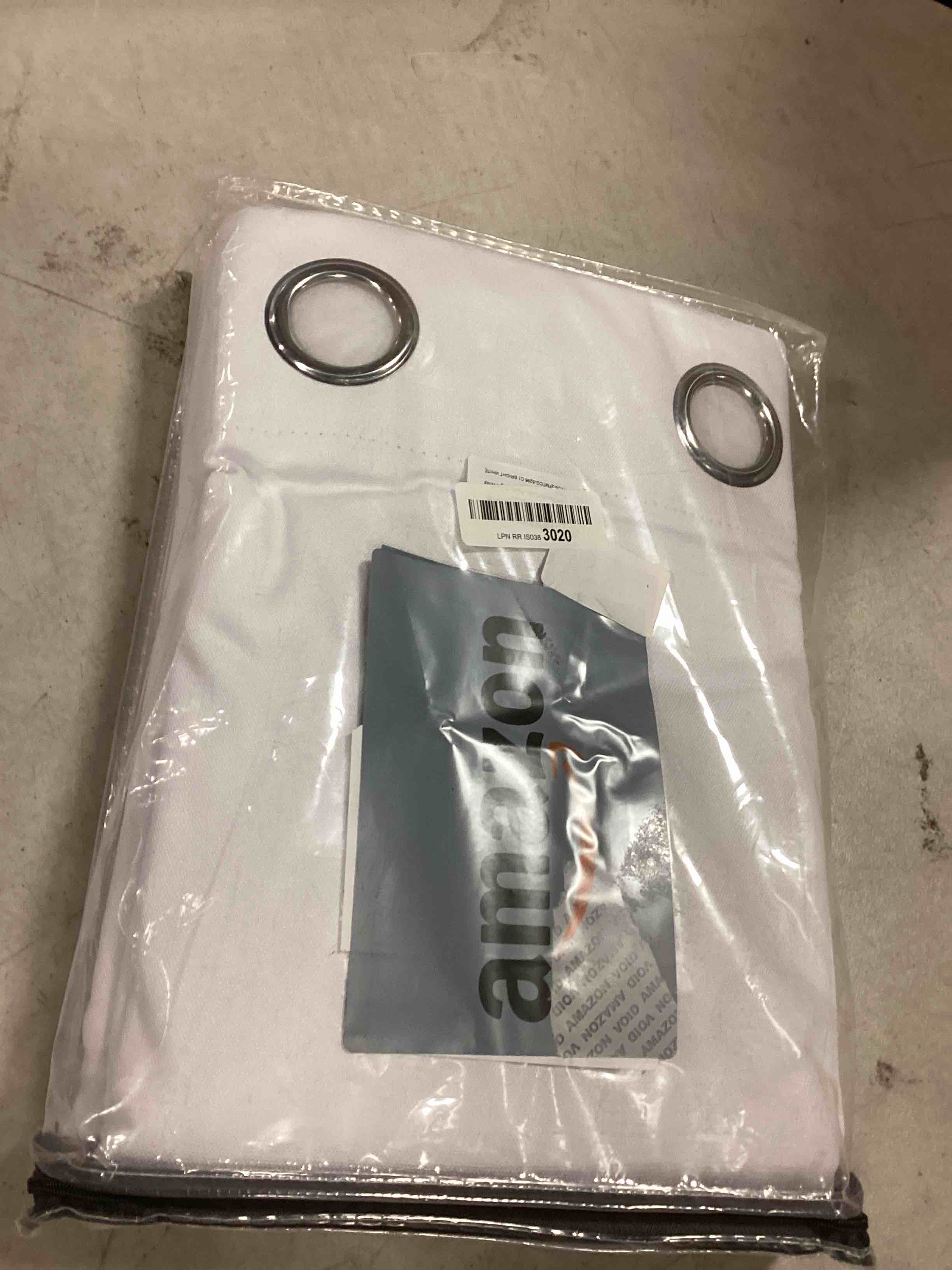https://s3.amazonaws.com/lotting-images-prod/bidfta/BLU6496061_1719603978535.jpeg