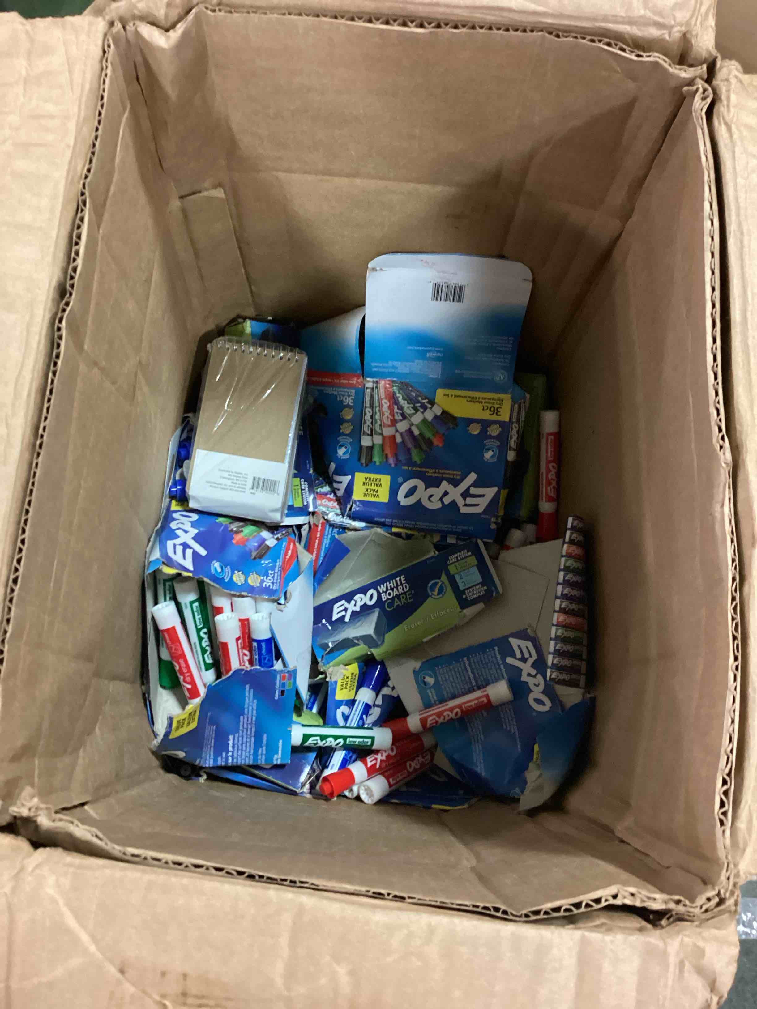 Assorted of variety of products for the maintenance and cleaning of office or home. (expiration date, brands and sizes may vary)