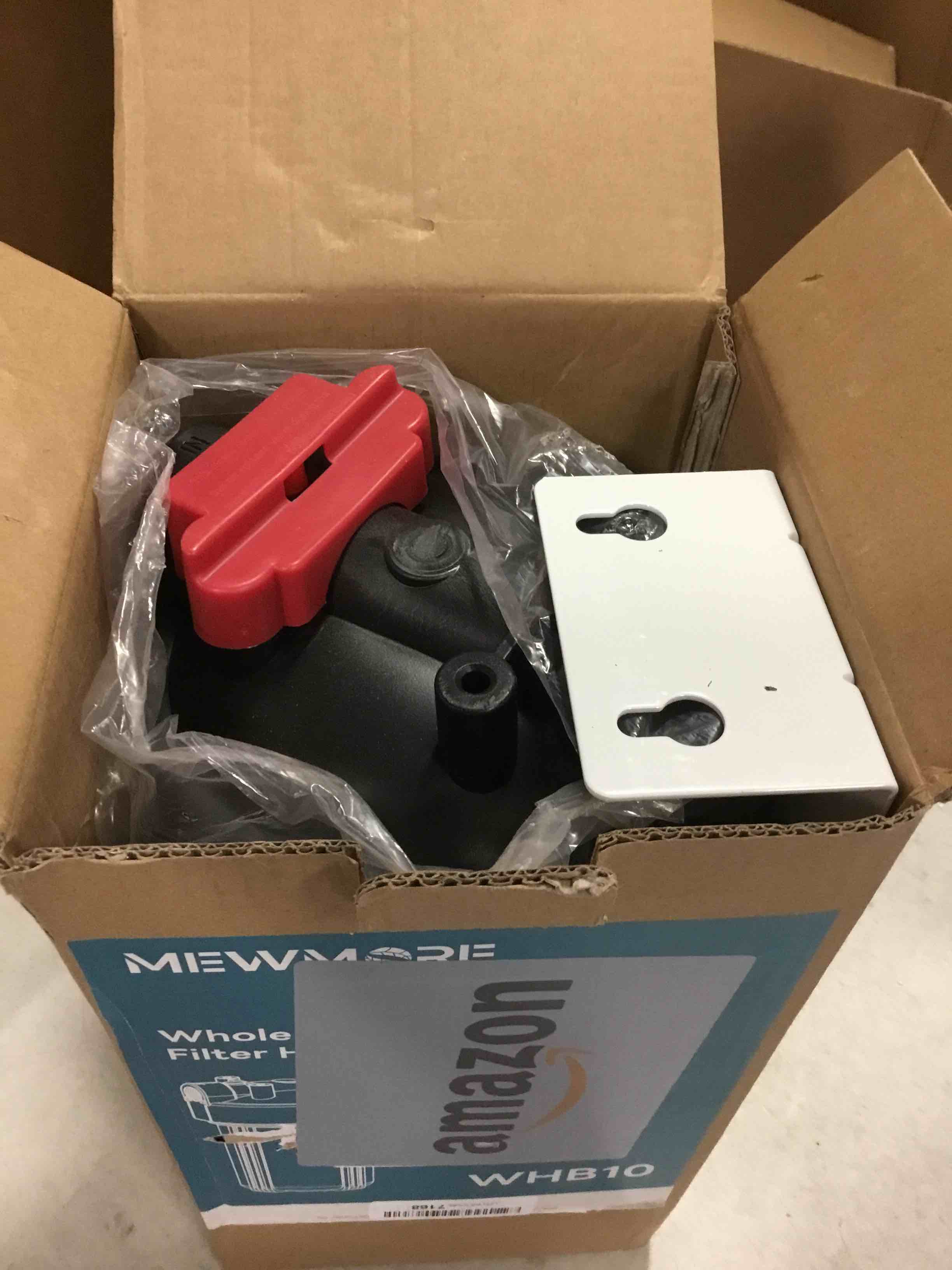 https://s3.amazonaws.com/lotting-images-prod/bidfta/BLU6496773_1720024698328.jpeg