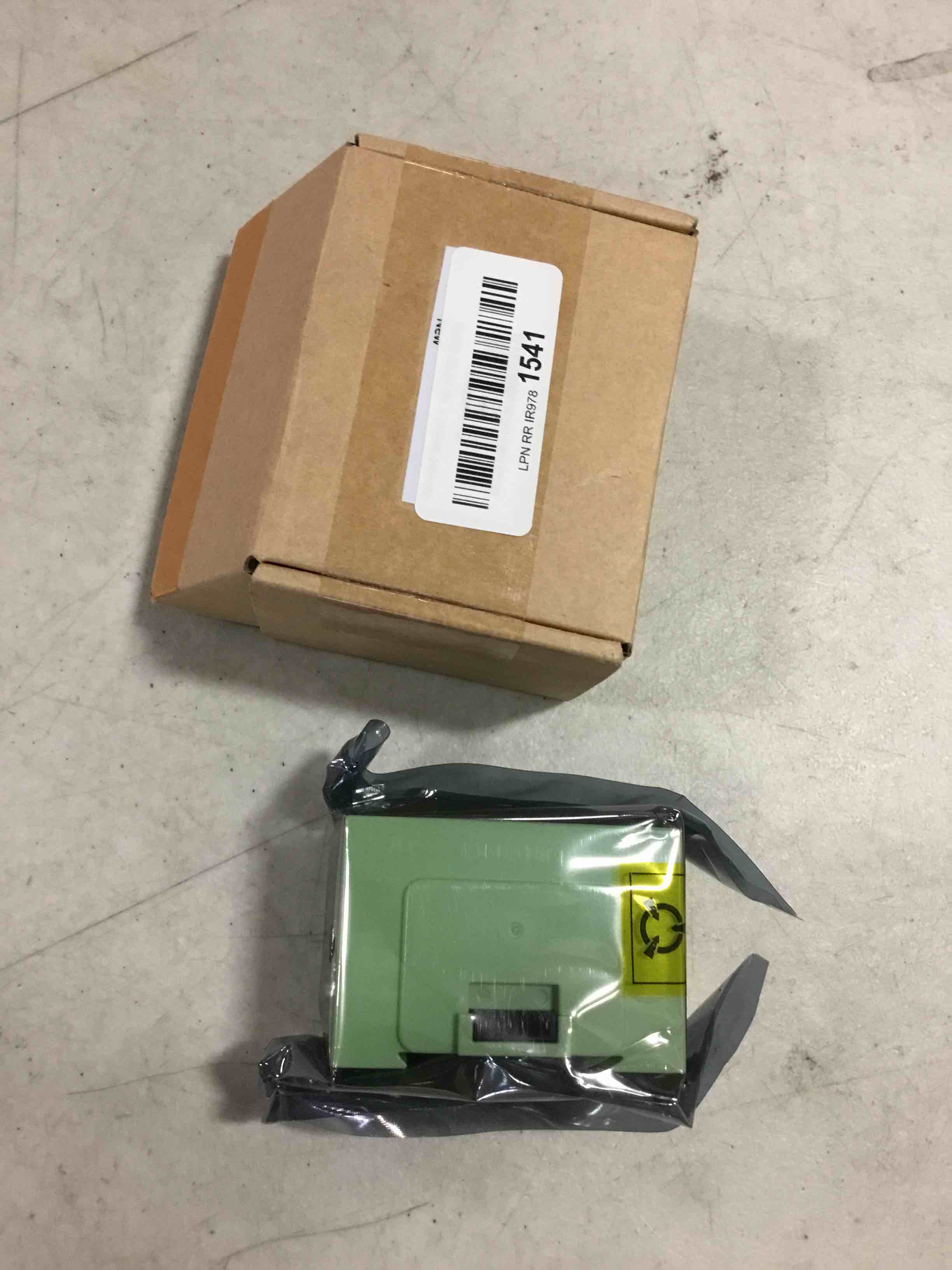 https://s3.amazonaws.com/lotting-images-prod/bidfta/BLU6496853_1720033175780.jpeg