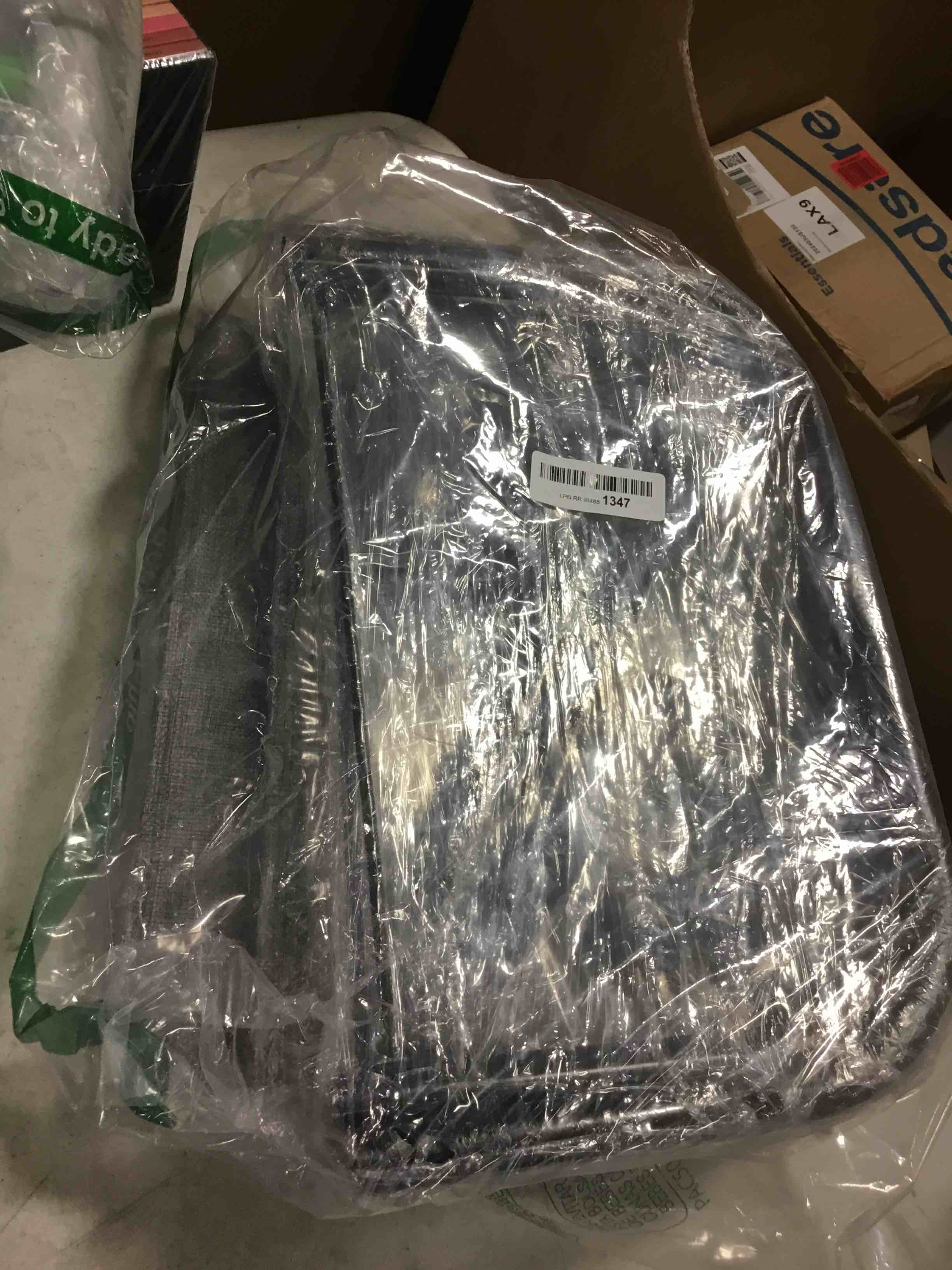 https://s3.amazonaws.com/lotting-images-prod/bidfta/BLU6496882_1720036152330.jpeg
