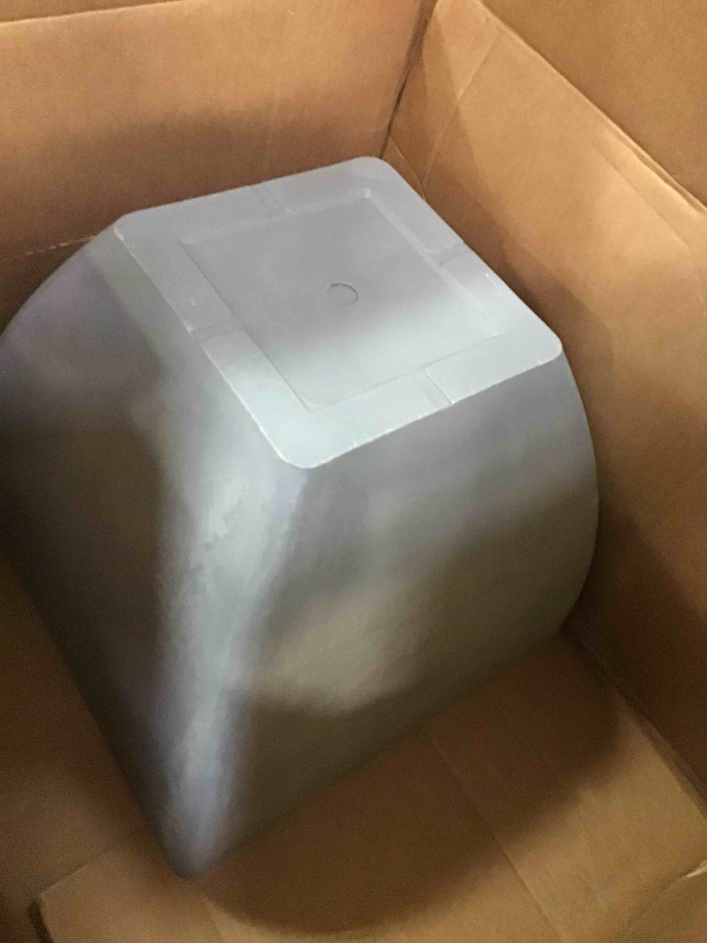 https://s3.amazonaws.com/lotting-images-prod/bidfta/BLU6500049_1717760304071.jpeg