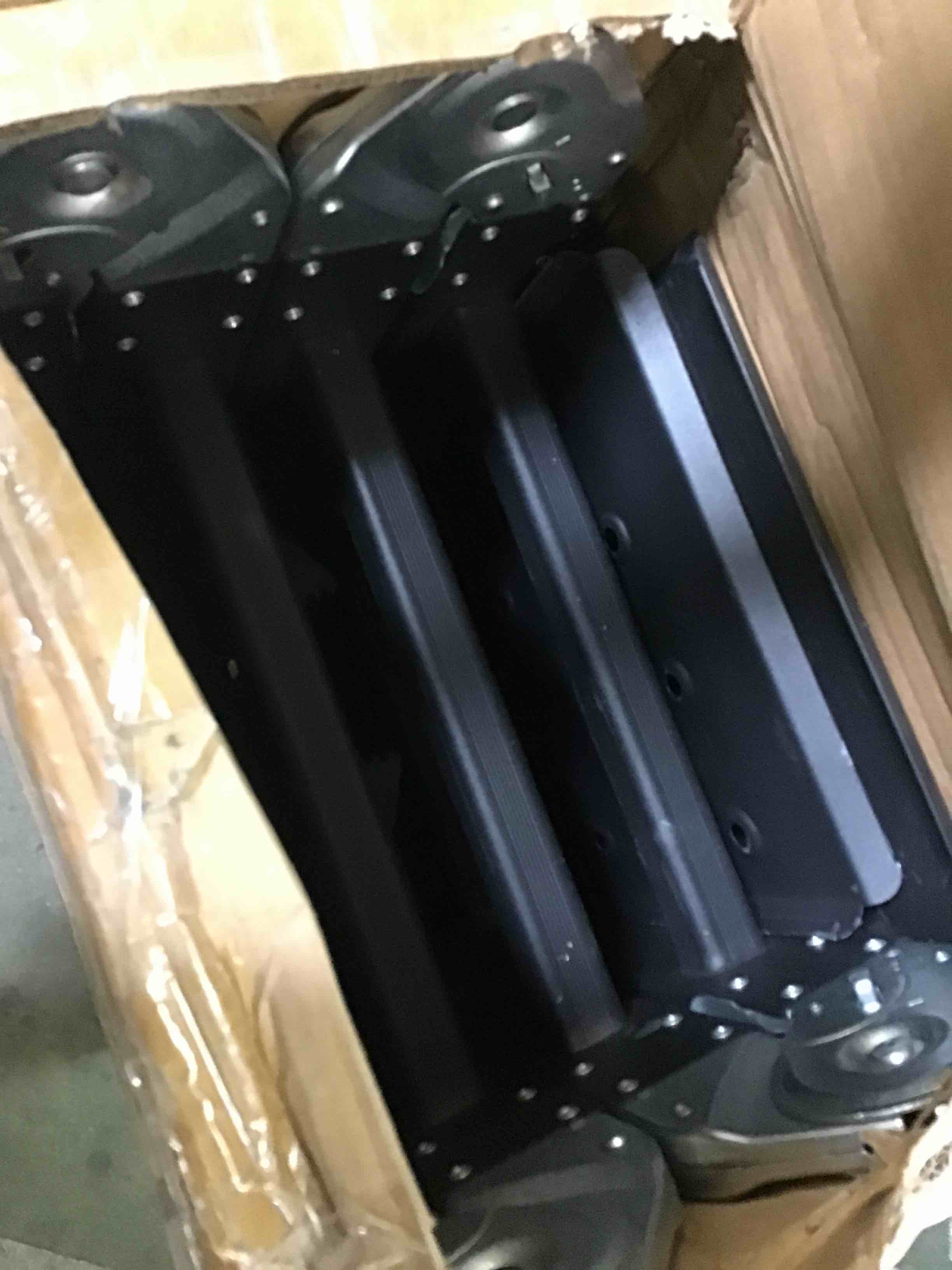 https://s3.amazonaws.com/lotting-images-prod/bidfta/BLU6500185_1717774107252.jpeg