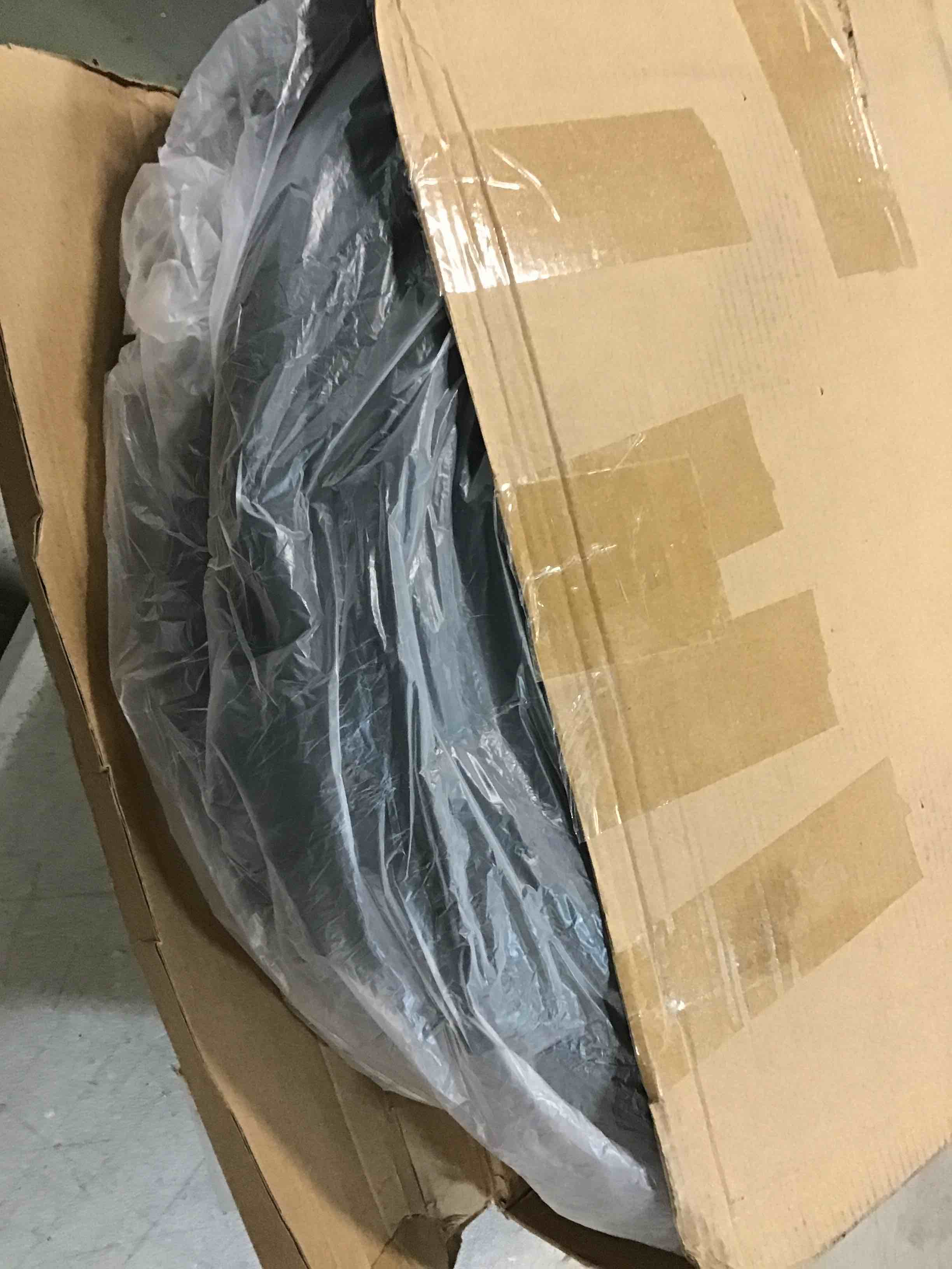 https://s3.amazonaws.com/lotting-images-prod/bidfta/BLU6500379_1718111354720.jpeg