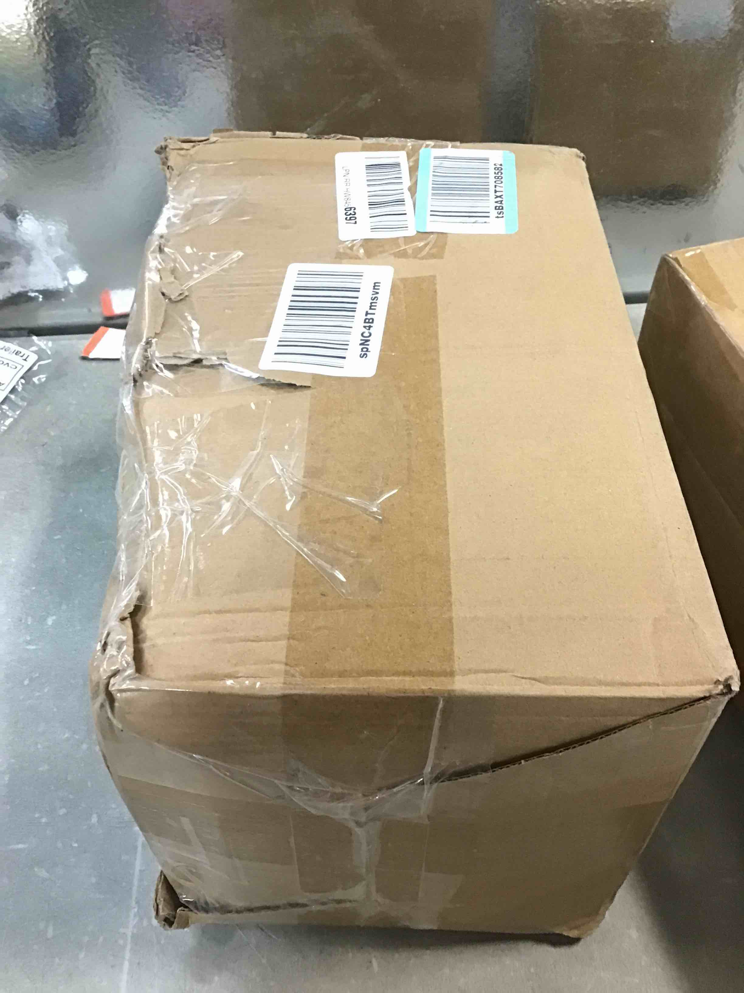 https://s3.amazonaws.com/lotting-images-prod/bidfta/BLU6500709_1718206537027.jpeg