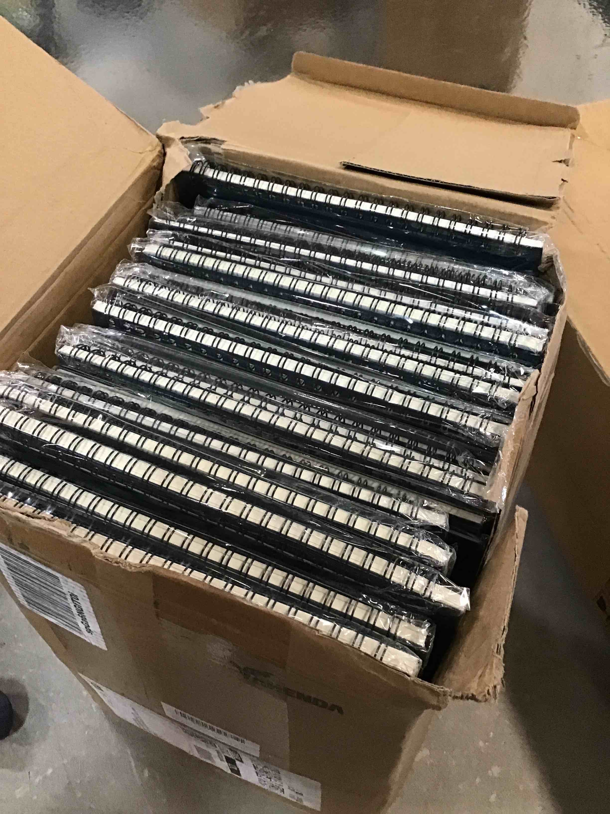 https://s3.amazonaws.com/lotting-images-prod/bidfta/BLU6500709_1718206594581.jpeg