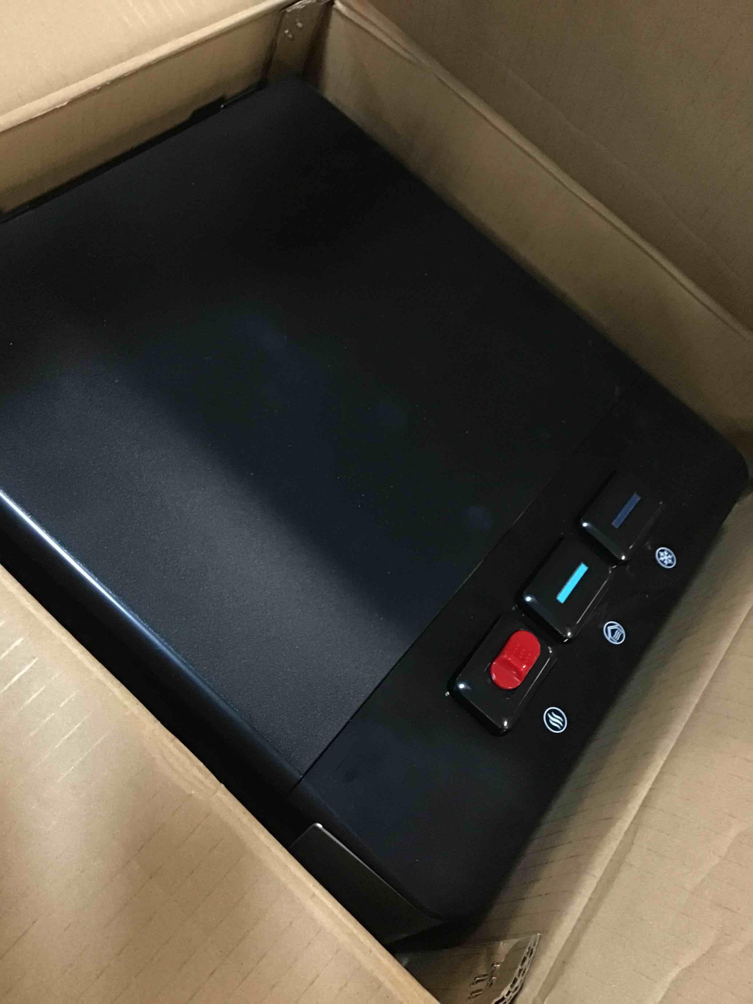 https://s3.amazonaws.com/lotting-images-prod/bidfta/BLU6500841_1718280584080.jpeg