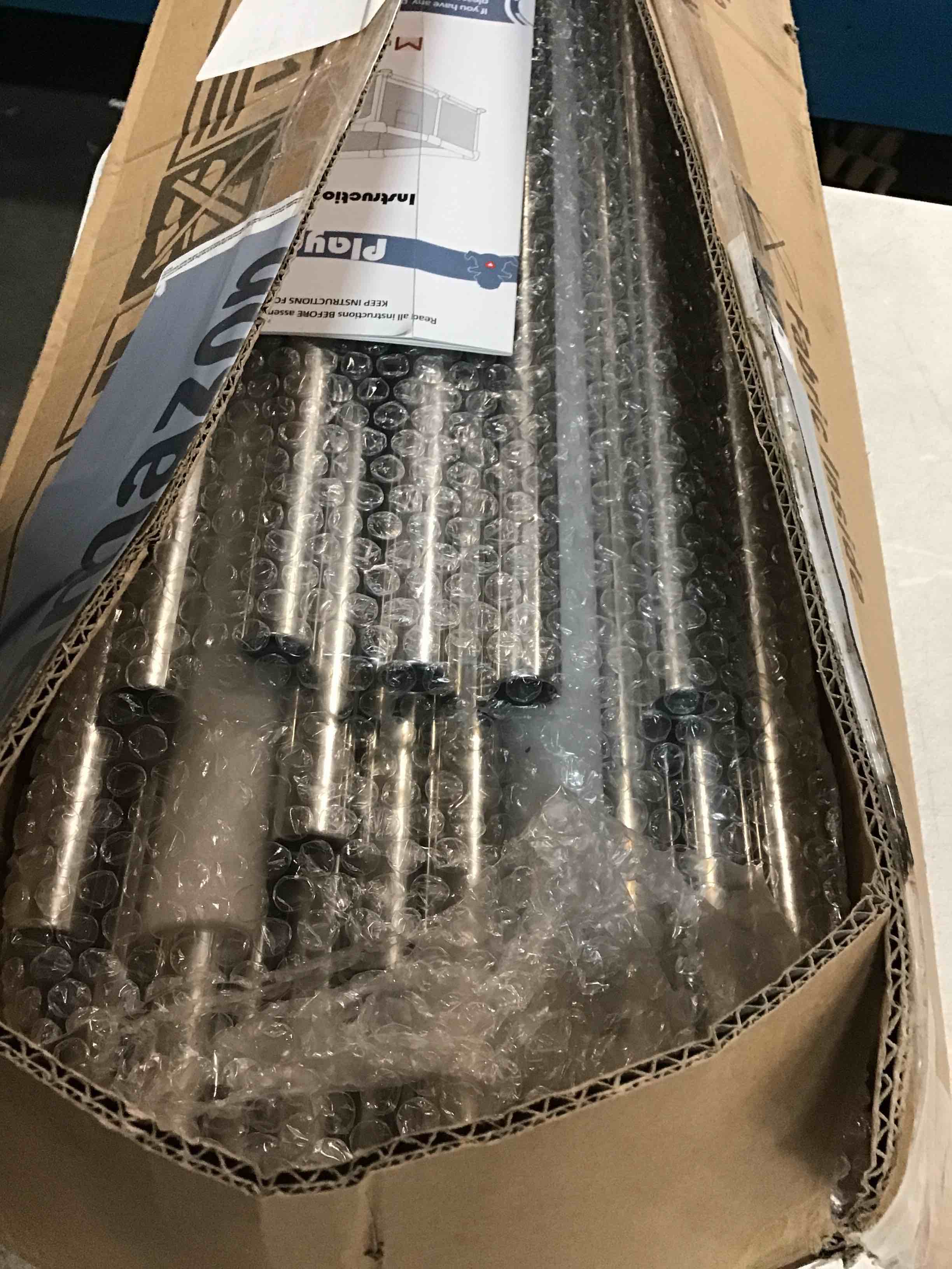 https://s3.amazonaws.com/lotting-images-prod/bidfta/BLU6500938_1718290241514.jpeg