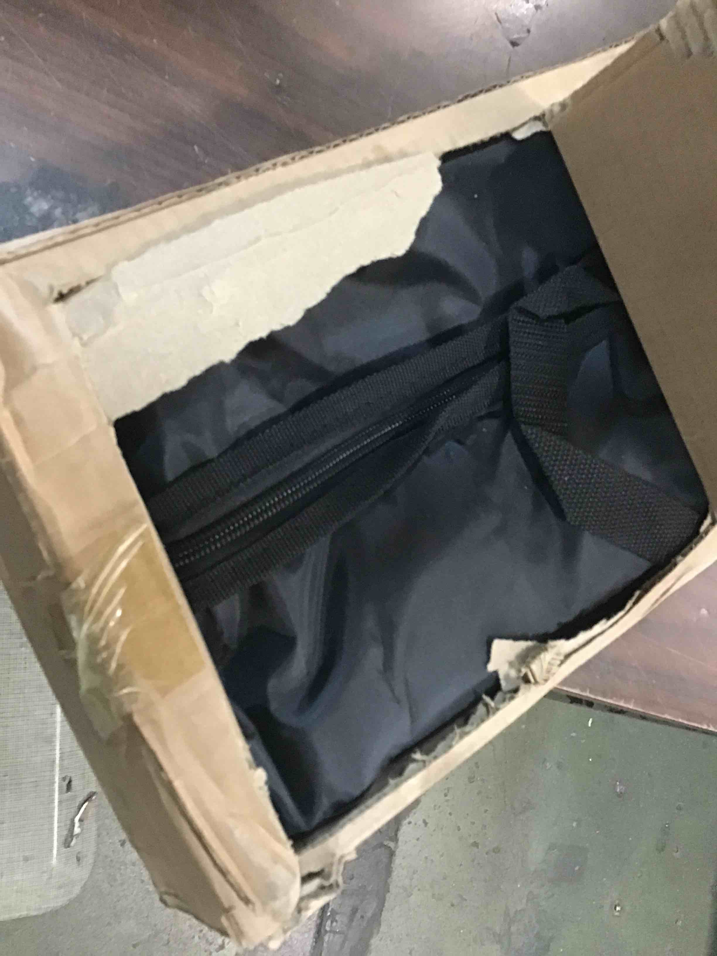 https://s3.amazonaws.com/lotting-images-prod/bidfta/BLU6501155_1718372148686.jpeg
