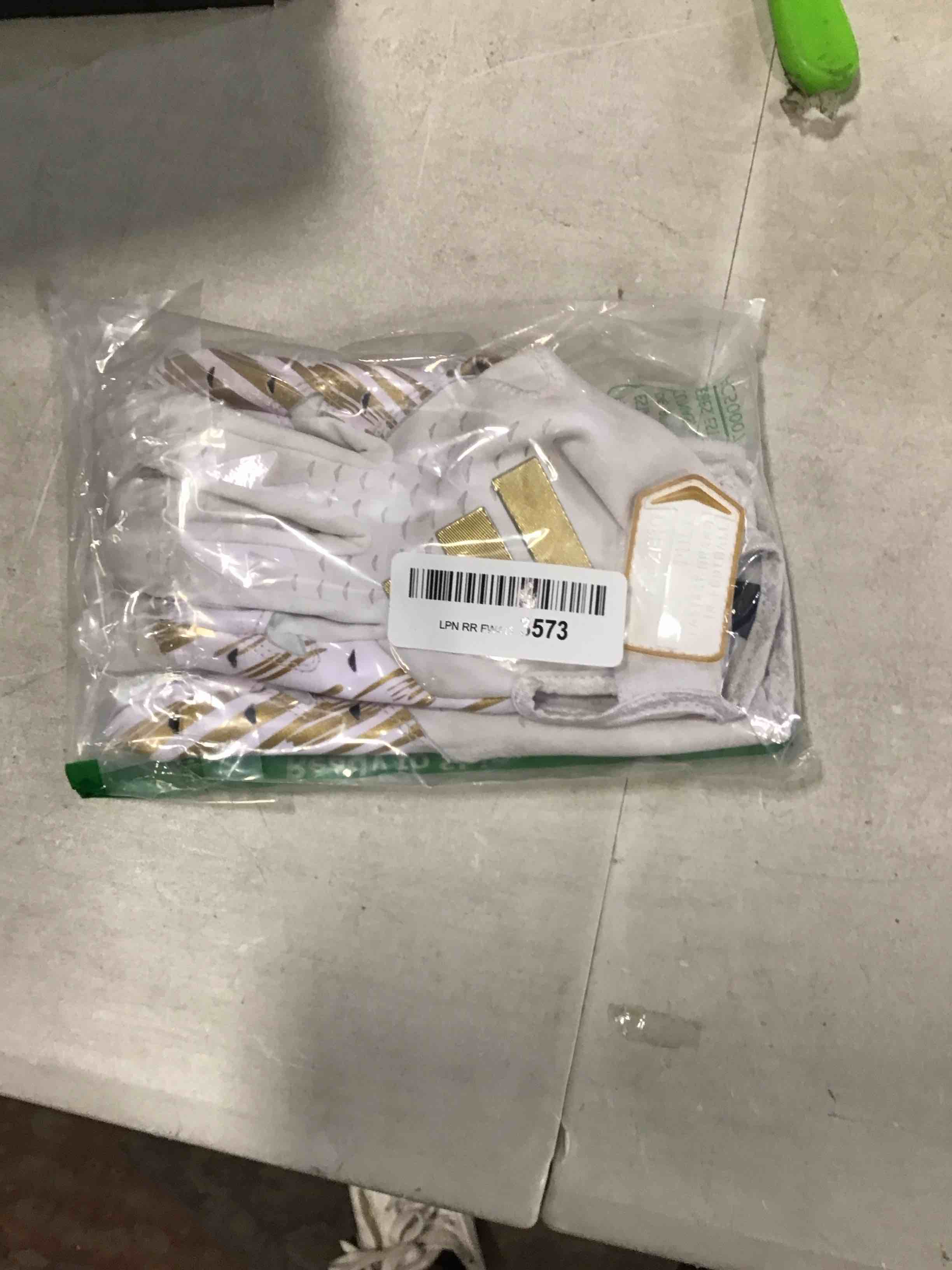 https://s3.amazonaws.com/lotting-images-prod/bidfta/BLU6503150_1717168802357.jpeg