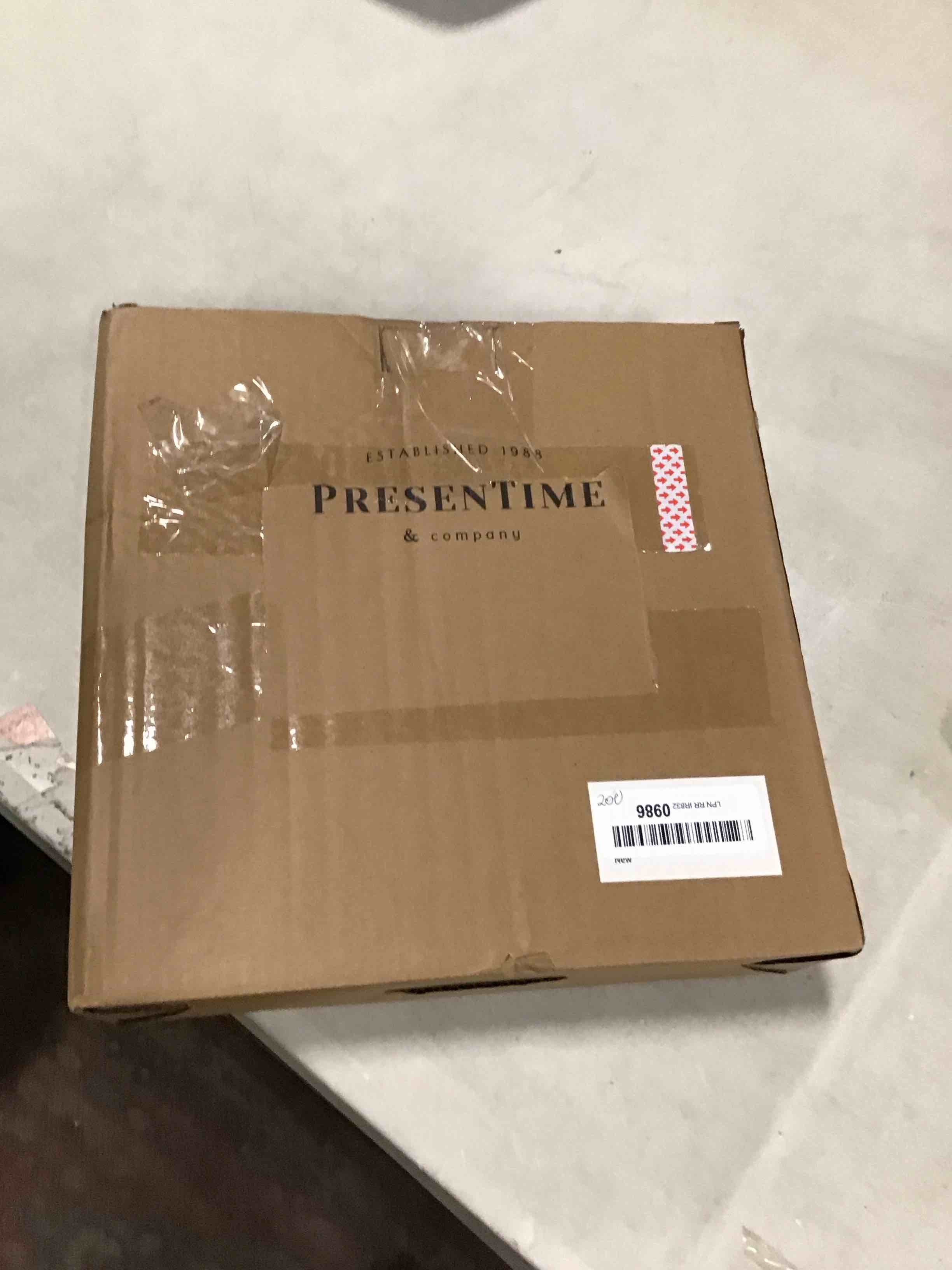 https://s3.amazonaws.com/lotting-images-prod/bidfta/BLU6503160_1717170155460.jpeg
