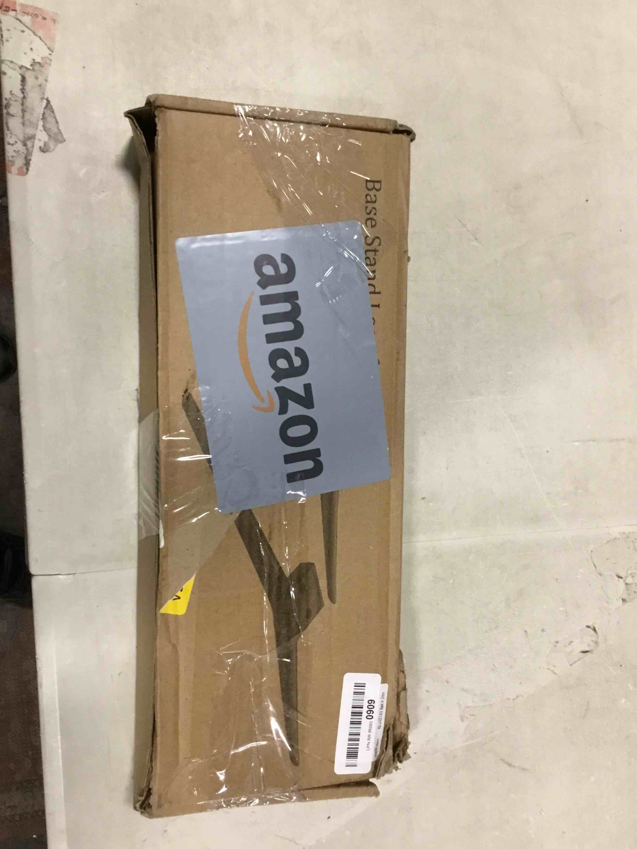 https://s3.amazonaws.com/lotting-images-prod/bidfta/BLU6504018_1717589024931.jpeg