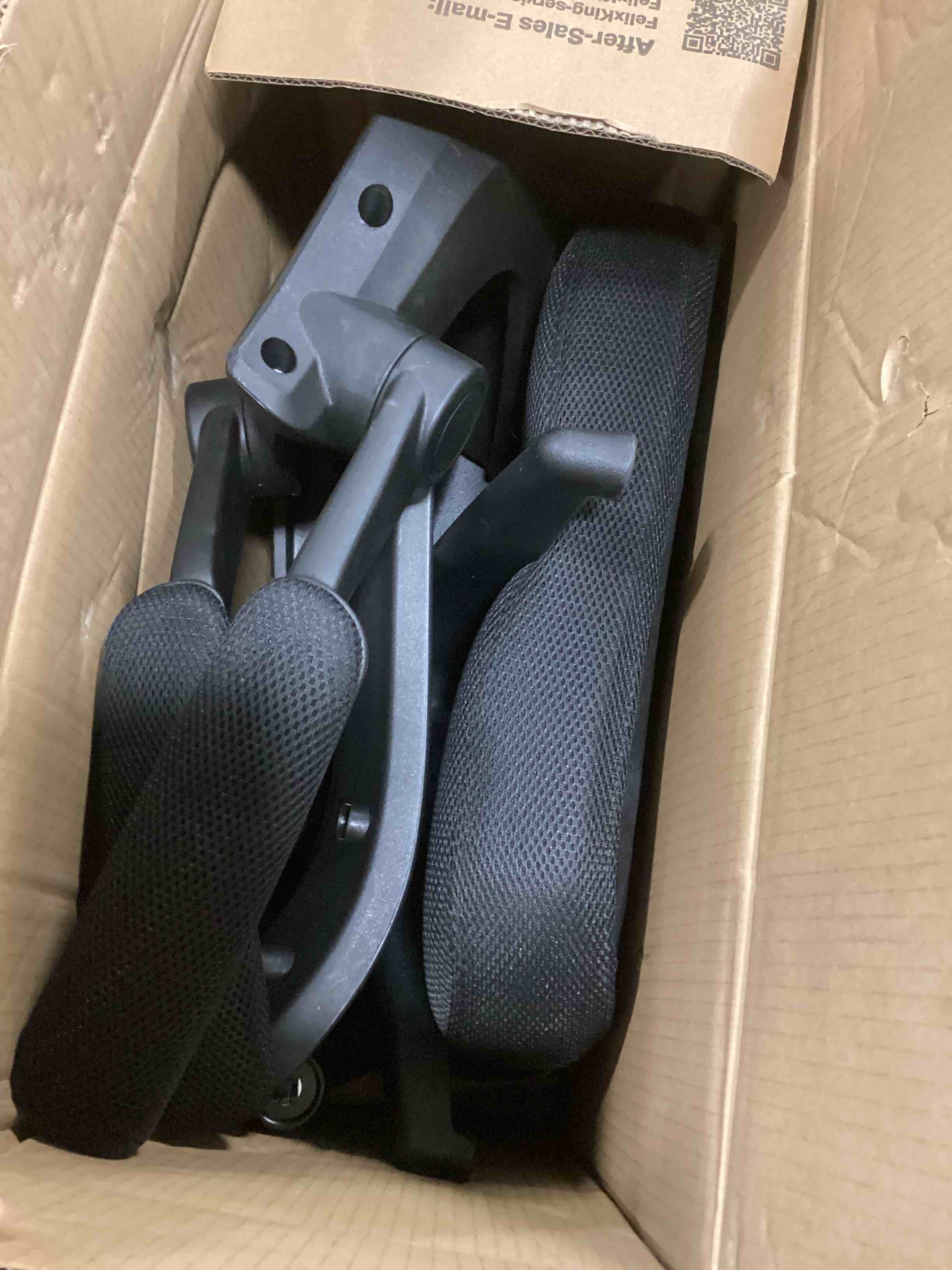 https://s3.amazonaws.com/lotting-images-prod/bidfta/BLU6504760_1717783300835.jpeg
