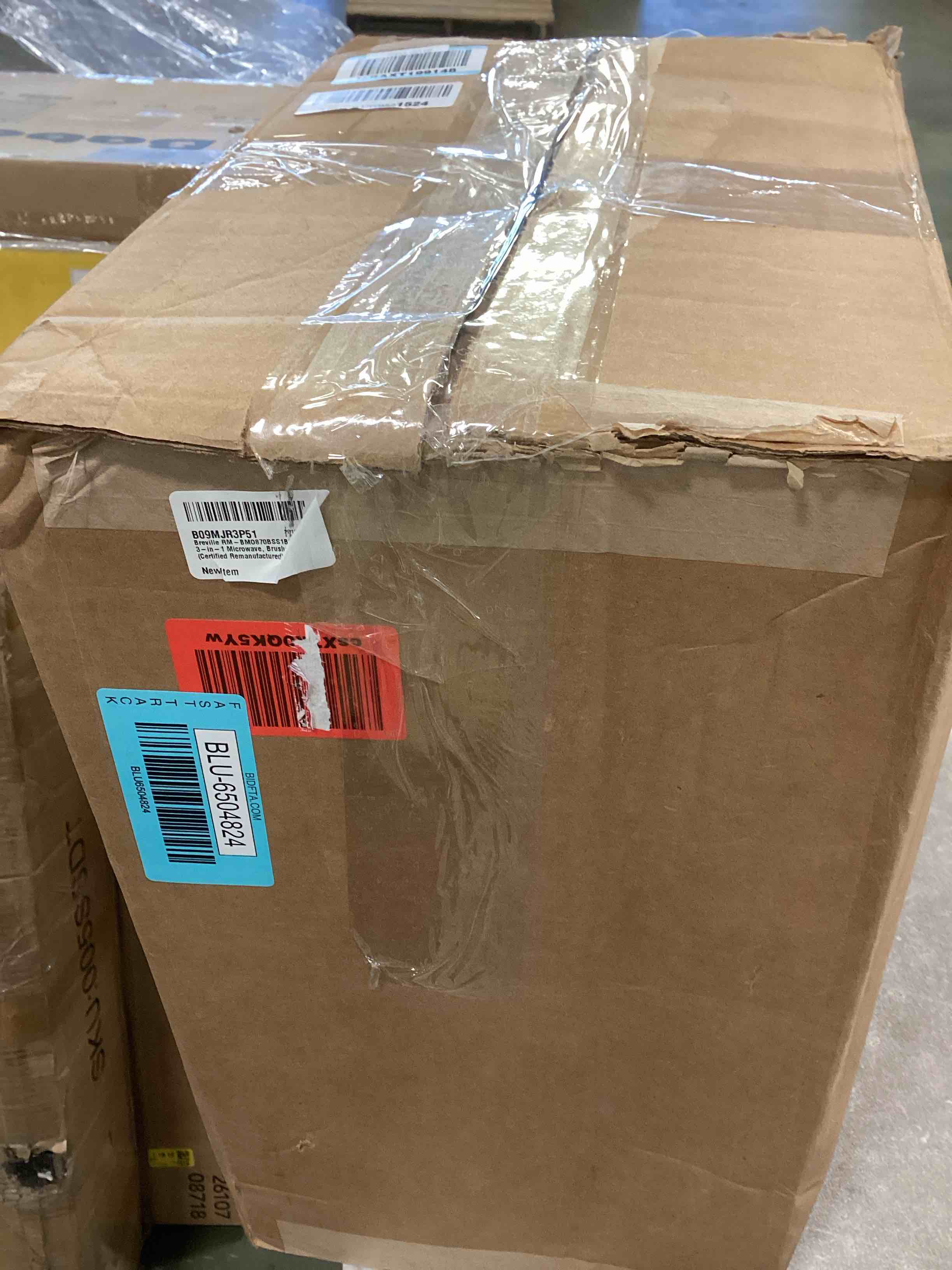https://s3.amazonaws.com/lotting-images-prod/bidfta/BLU6504824_1718019178656.jpeg